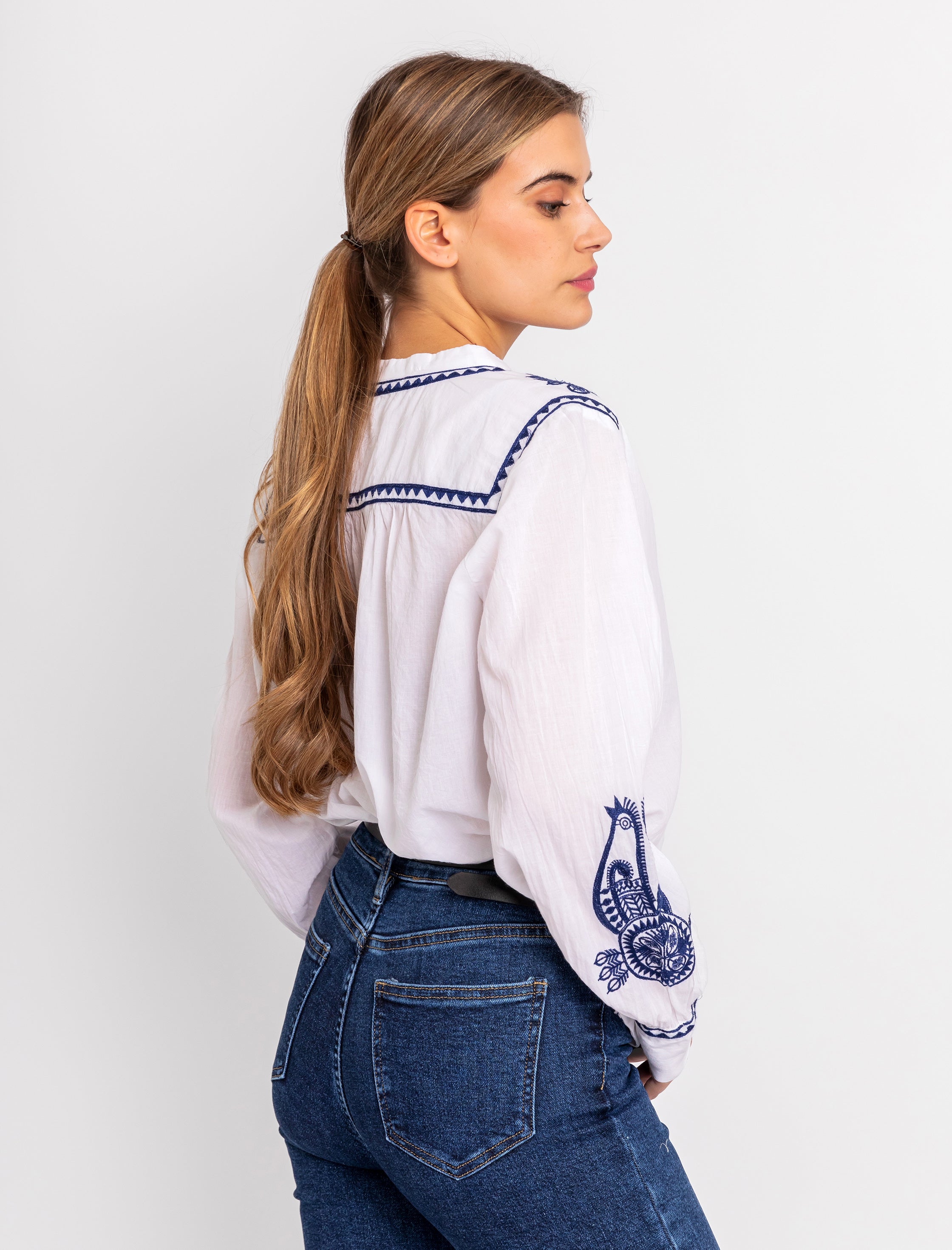 Camisa mangas especiales