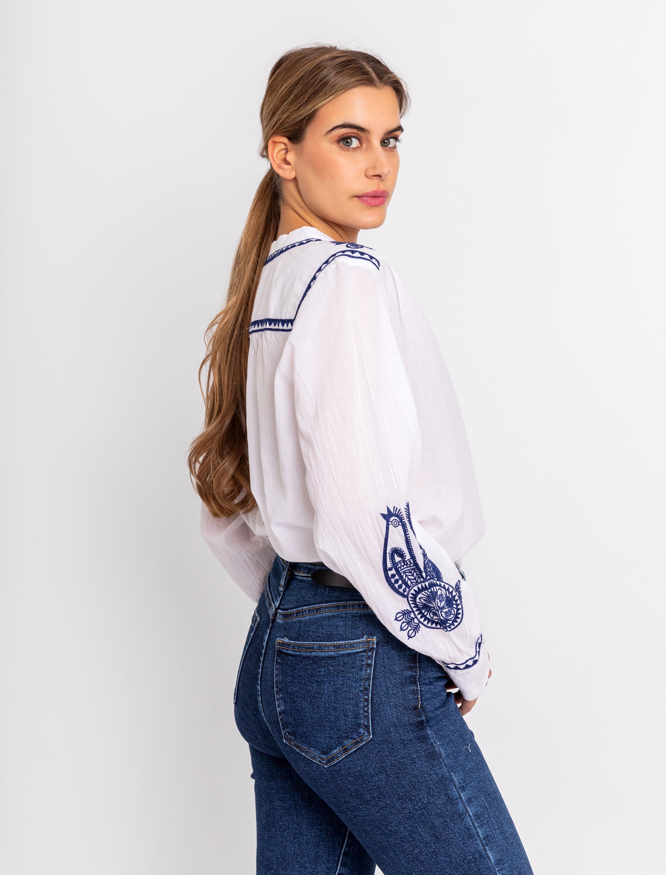 Camisa mangas especiales