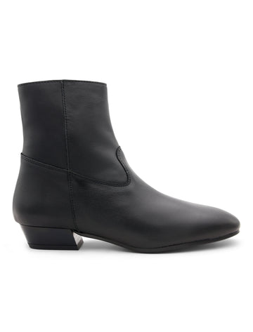 Botín plano chic negro