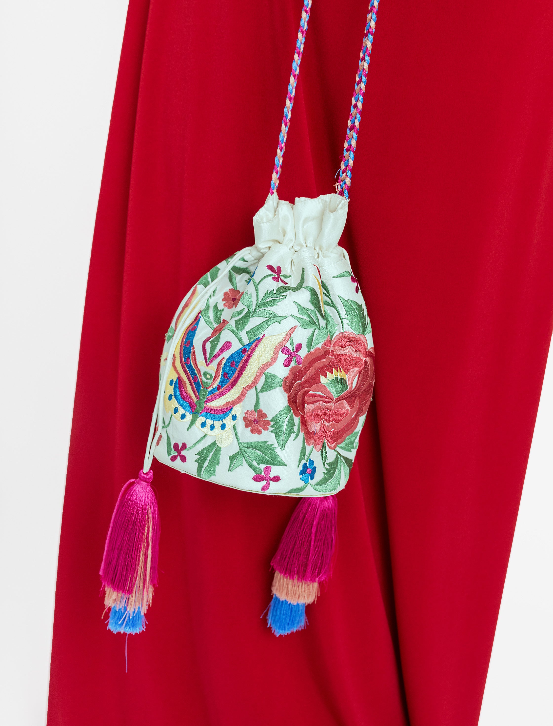 Bolso pochette seda bordada blanco