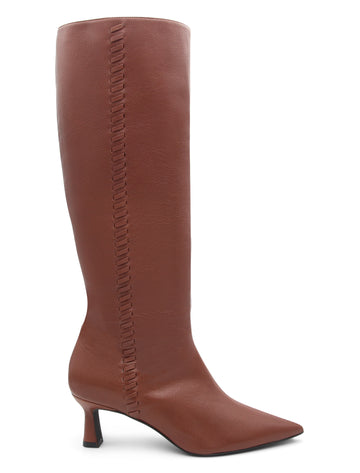 Bota alta marrón fondo de armario
