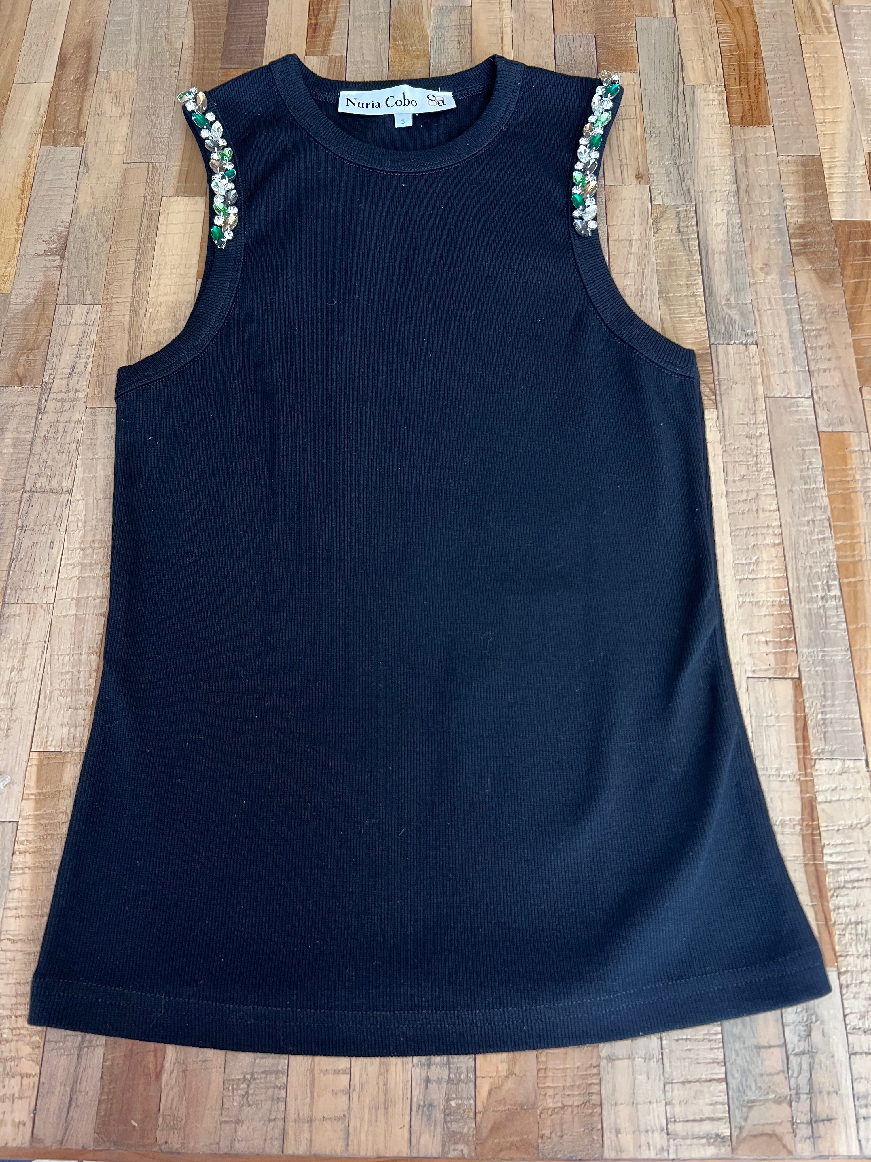 Camiseta Joya Negra