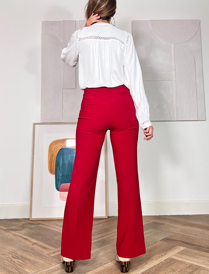 Pantalón ideal de bolsillos marsala