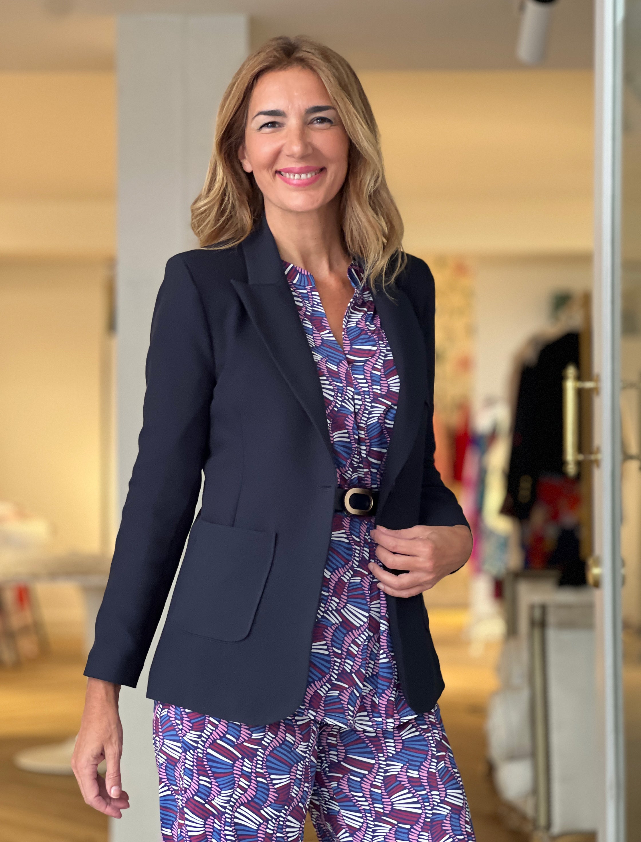 Chaqueta slim chic marino