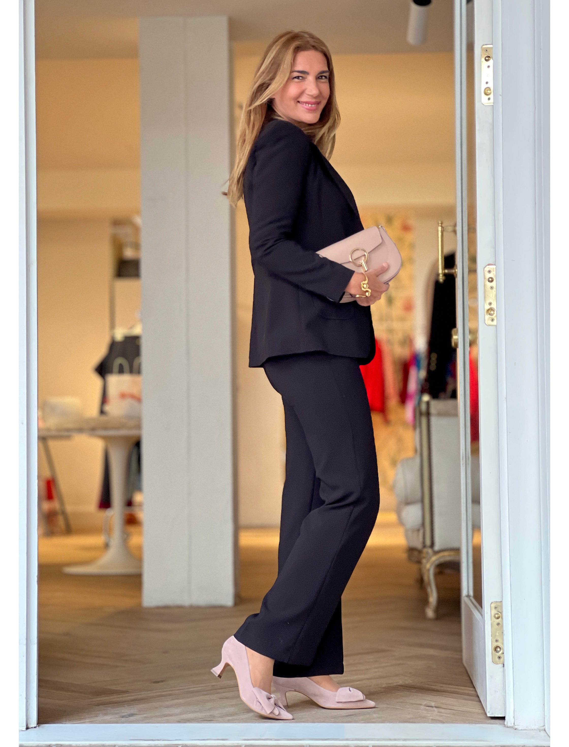 Salón bonito Clara nude