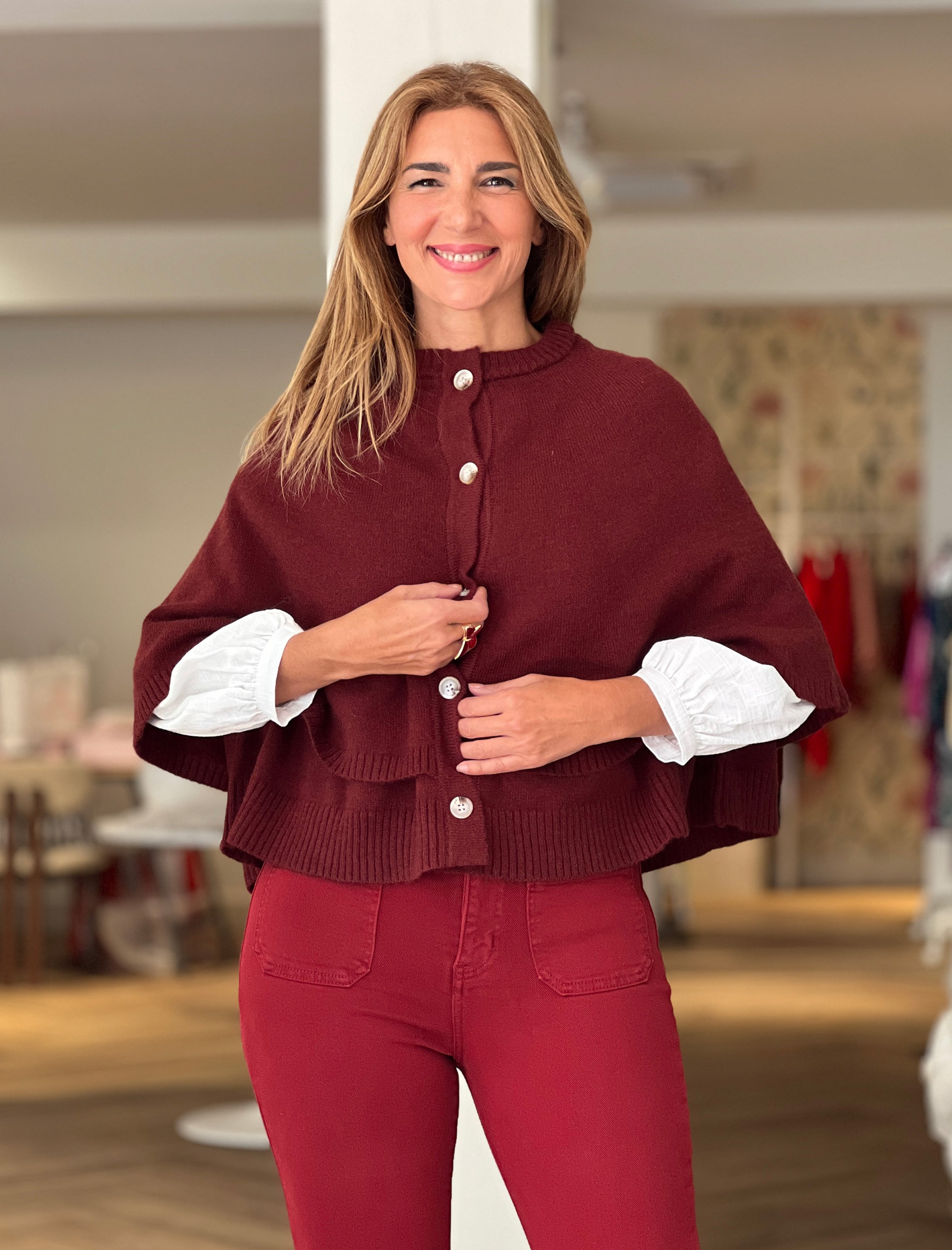 Capa de punto superchic burdeos