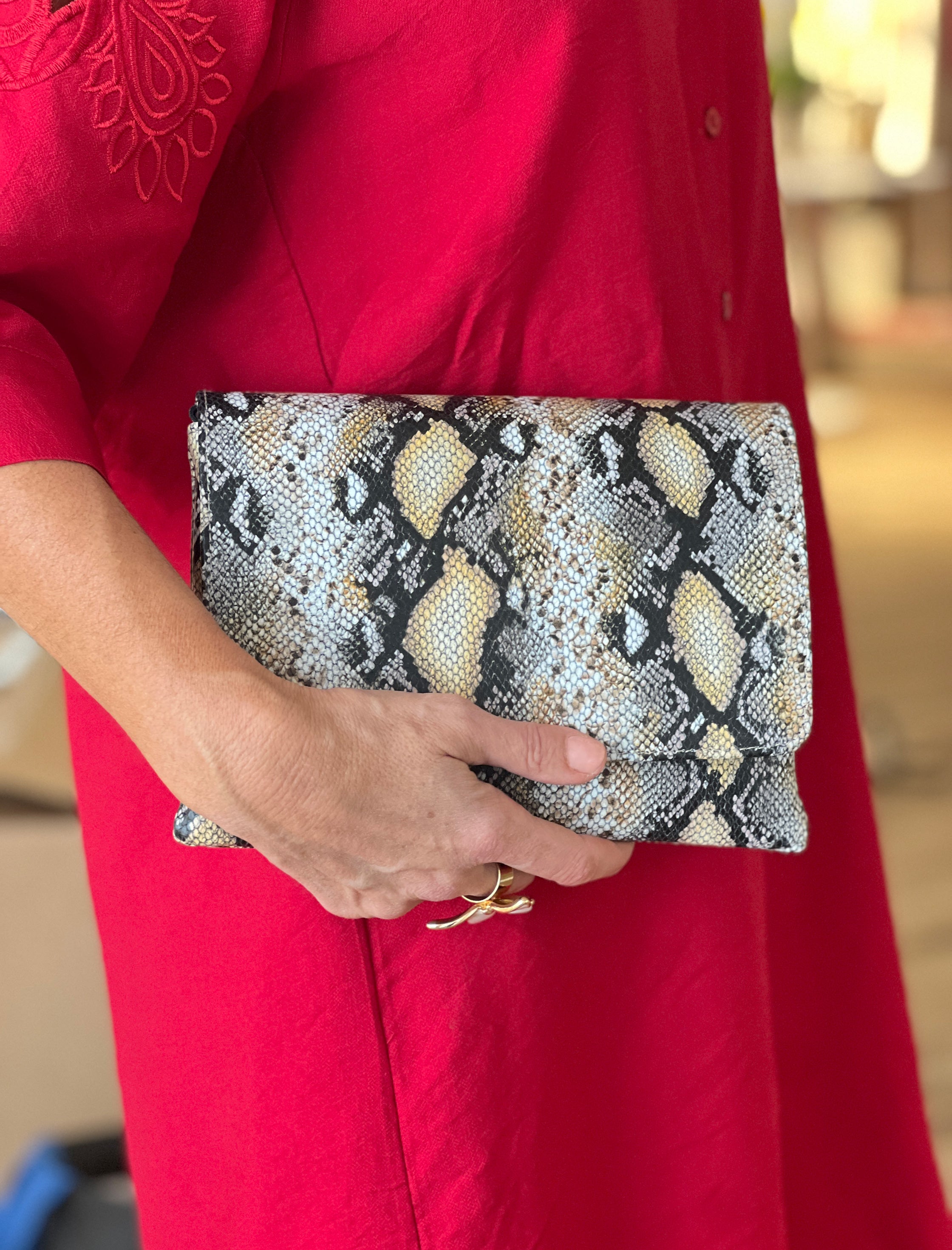 BOLSO PERFECTO SERPIENTE