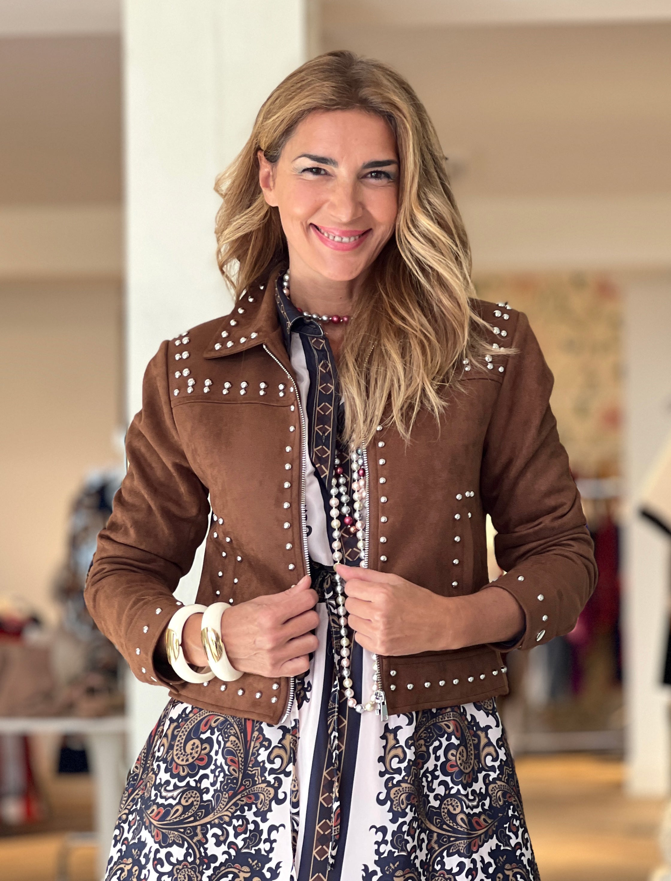 Brazalete oval blanco