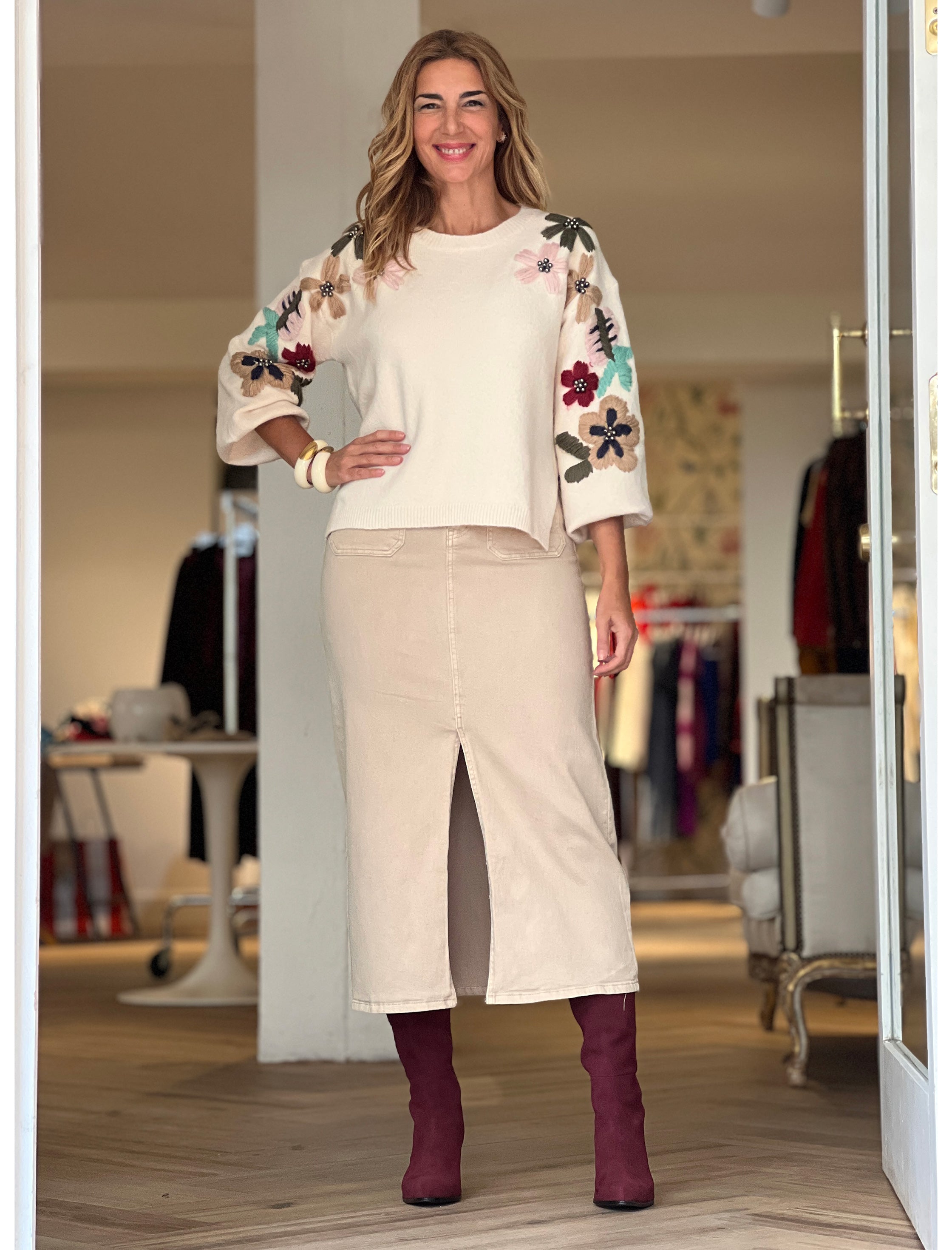 Jersey bordado precioso beige