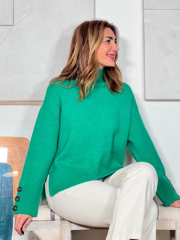 SOFT GREEN BUTTON SWEATER