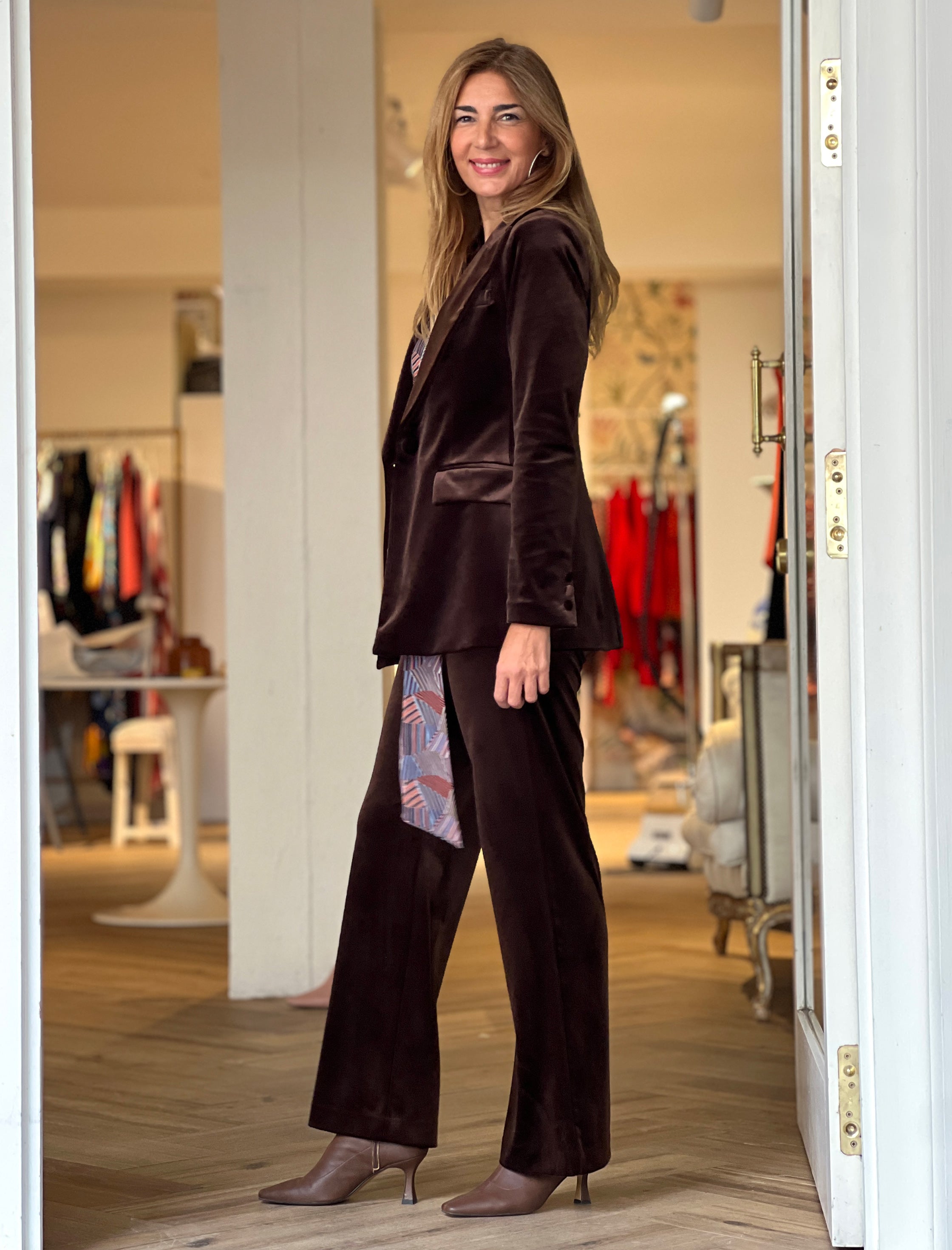 Chaqueta ideal de terciopelo chocolate