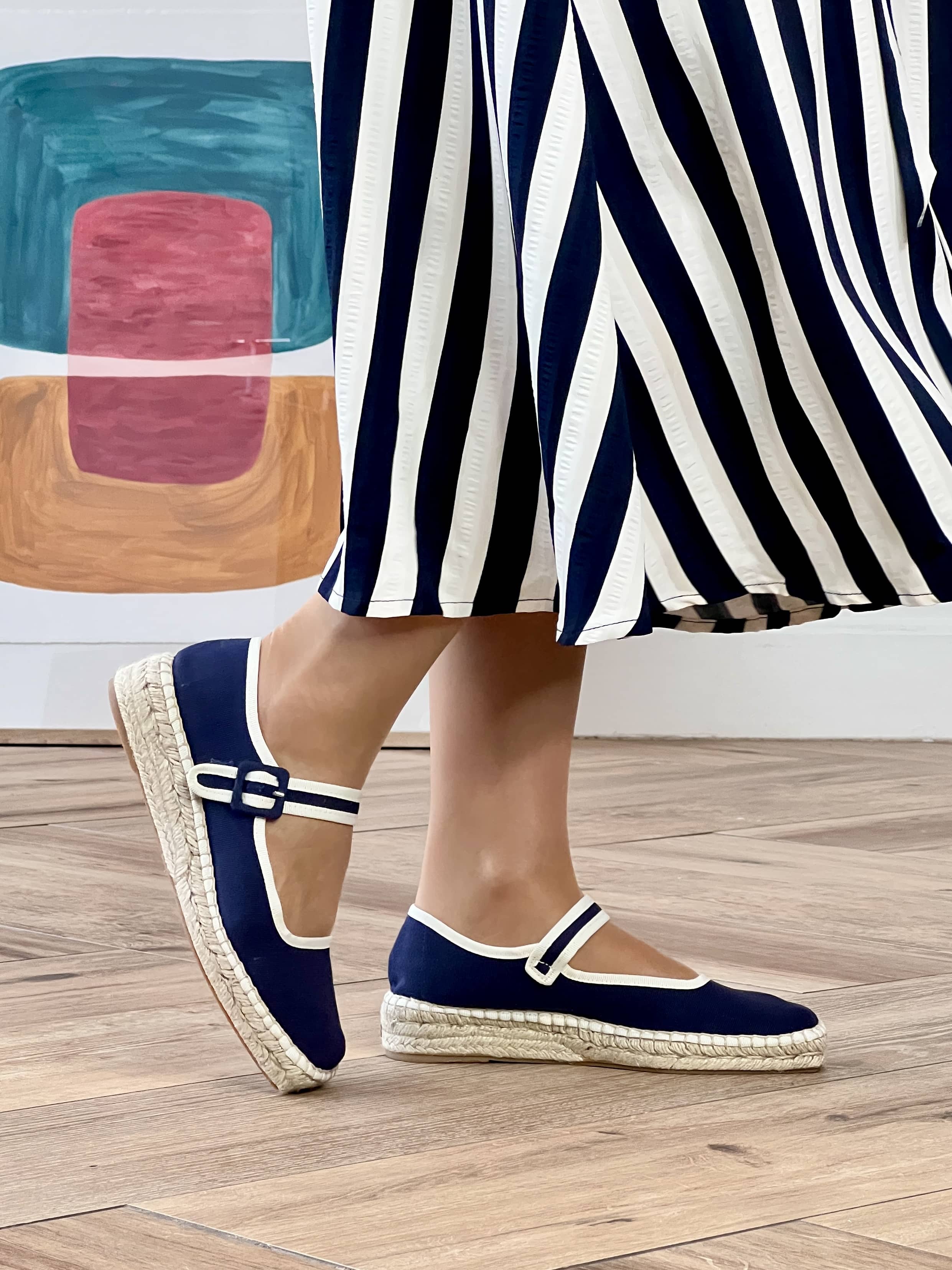Alpargata de cuña Mary Janes Juanita en marino Nuria Cobo