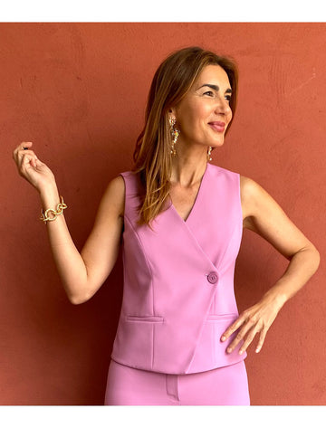 Chic pink vest