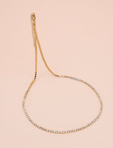 CHIC LIGHT NECKLACE
