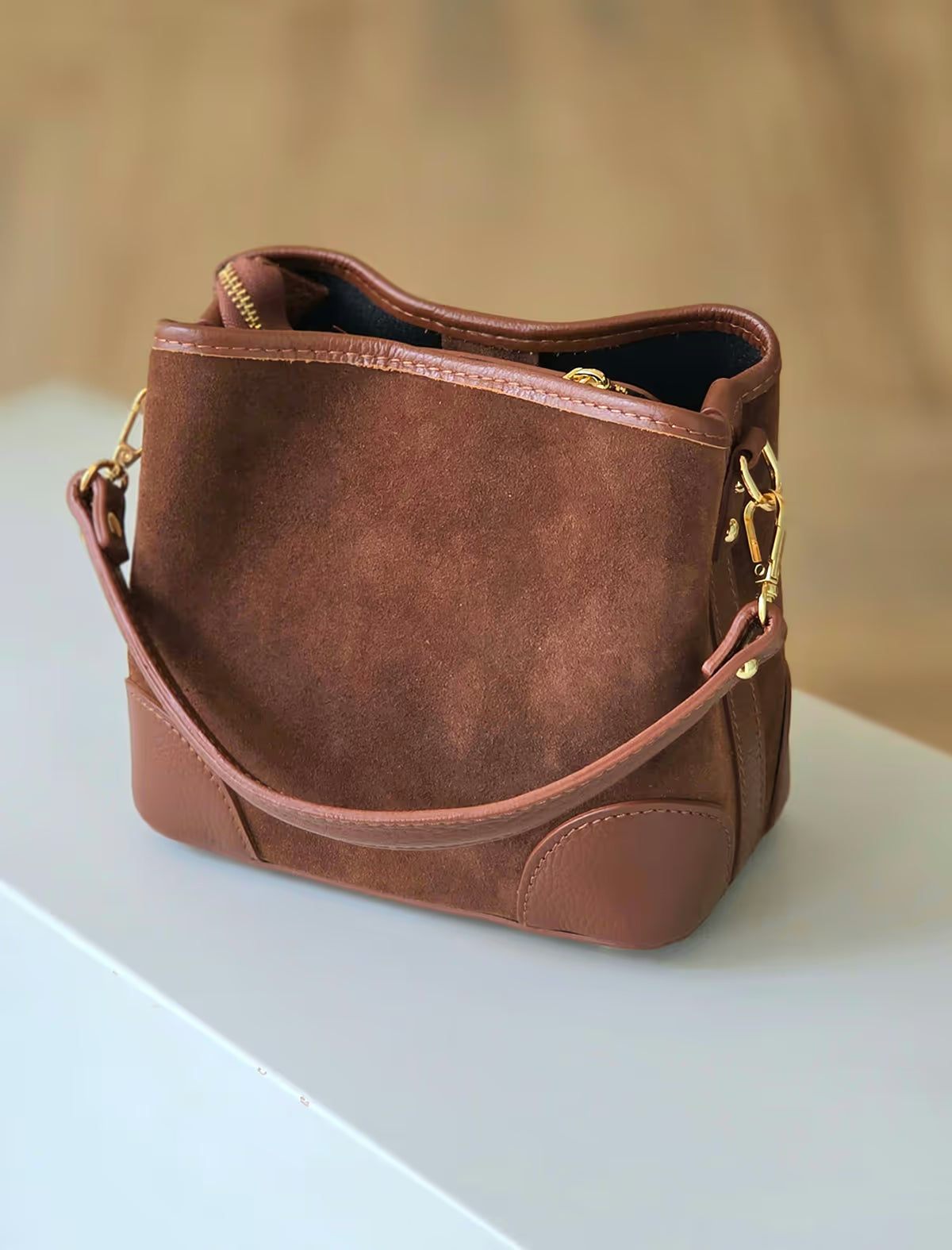 Bolso marrón bombonera très chic