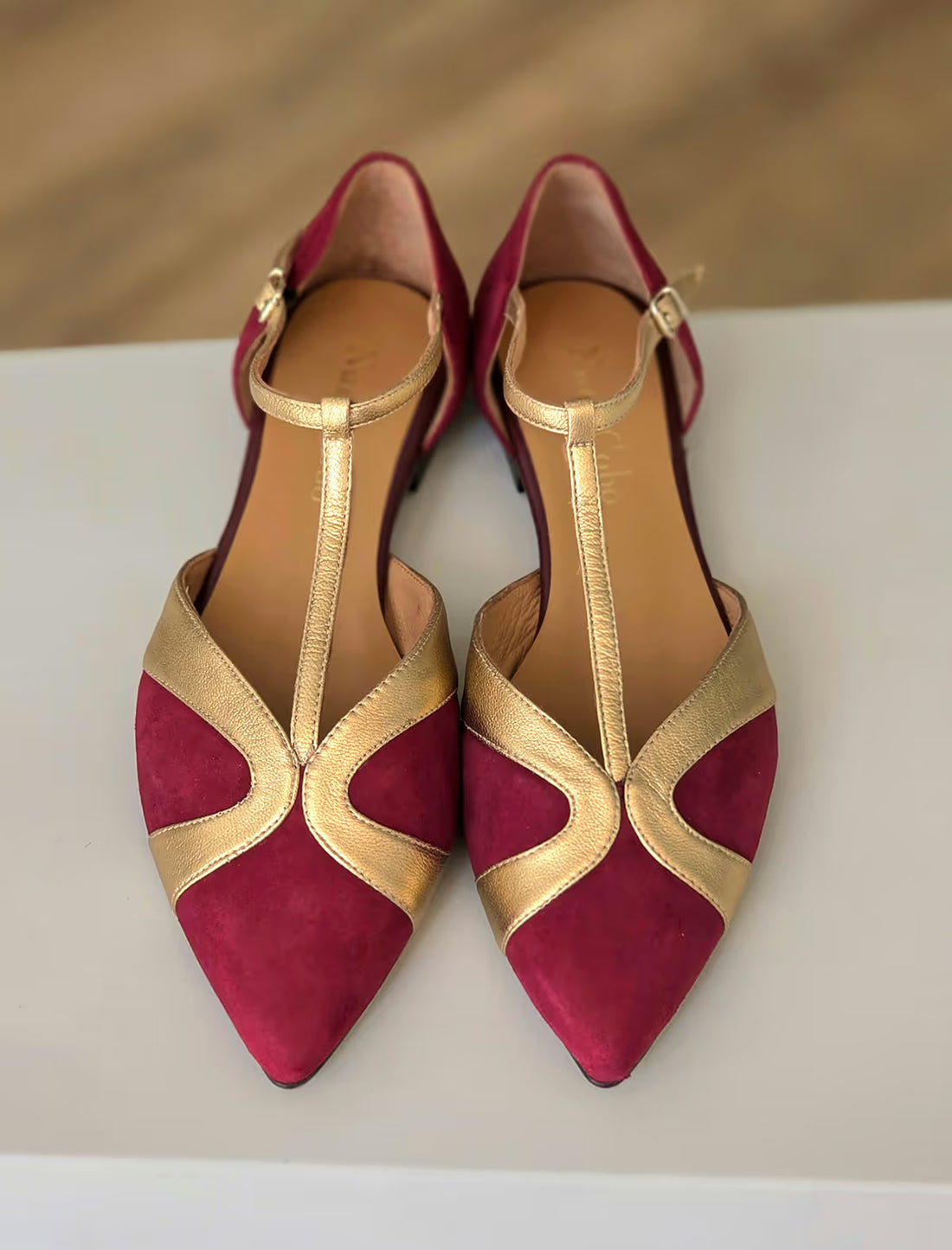 Bailarina Burdeos con pulsera chic