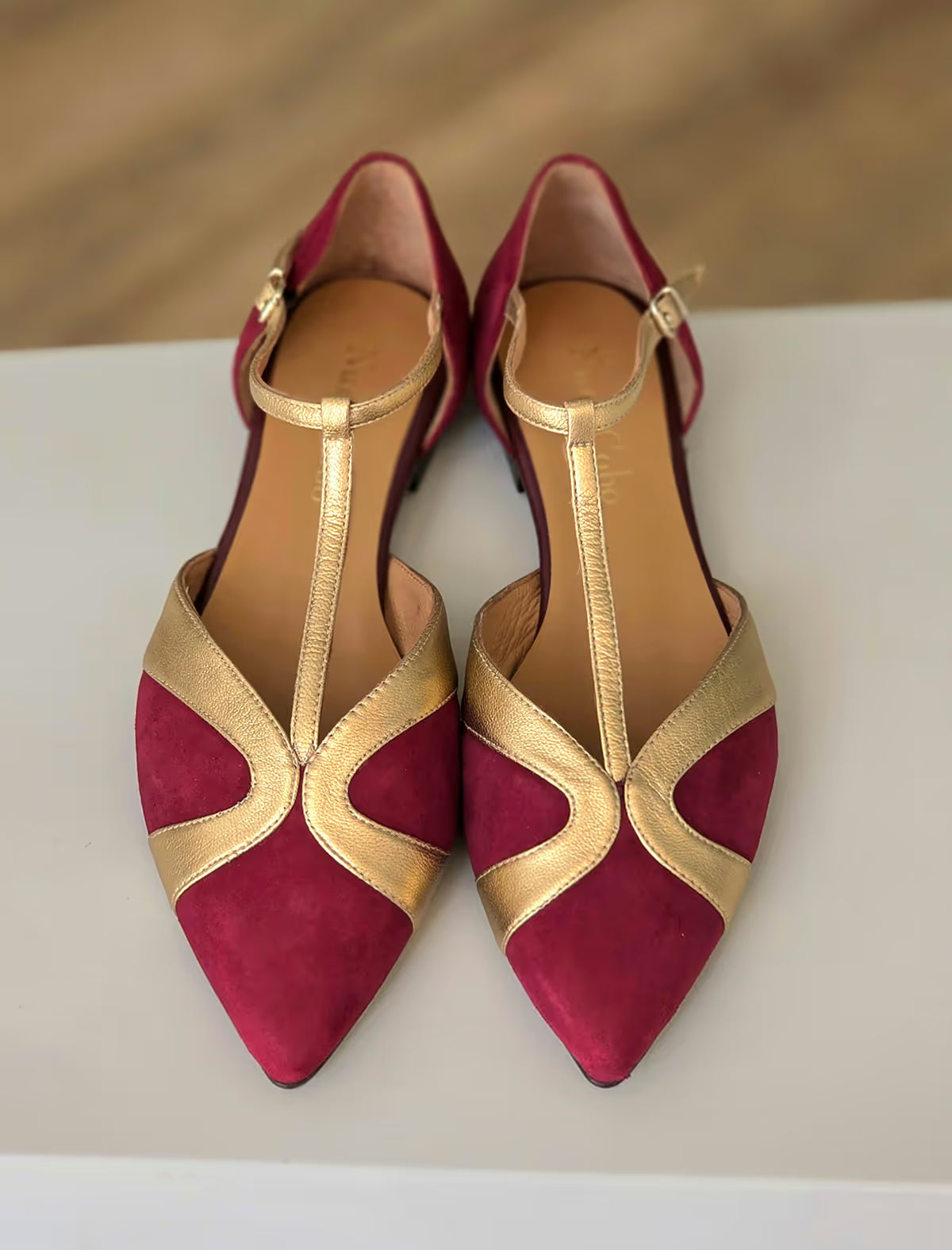 Bailarina Burdeos con pulsera chic