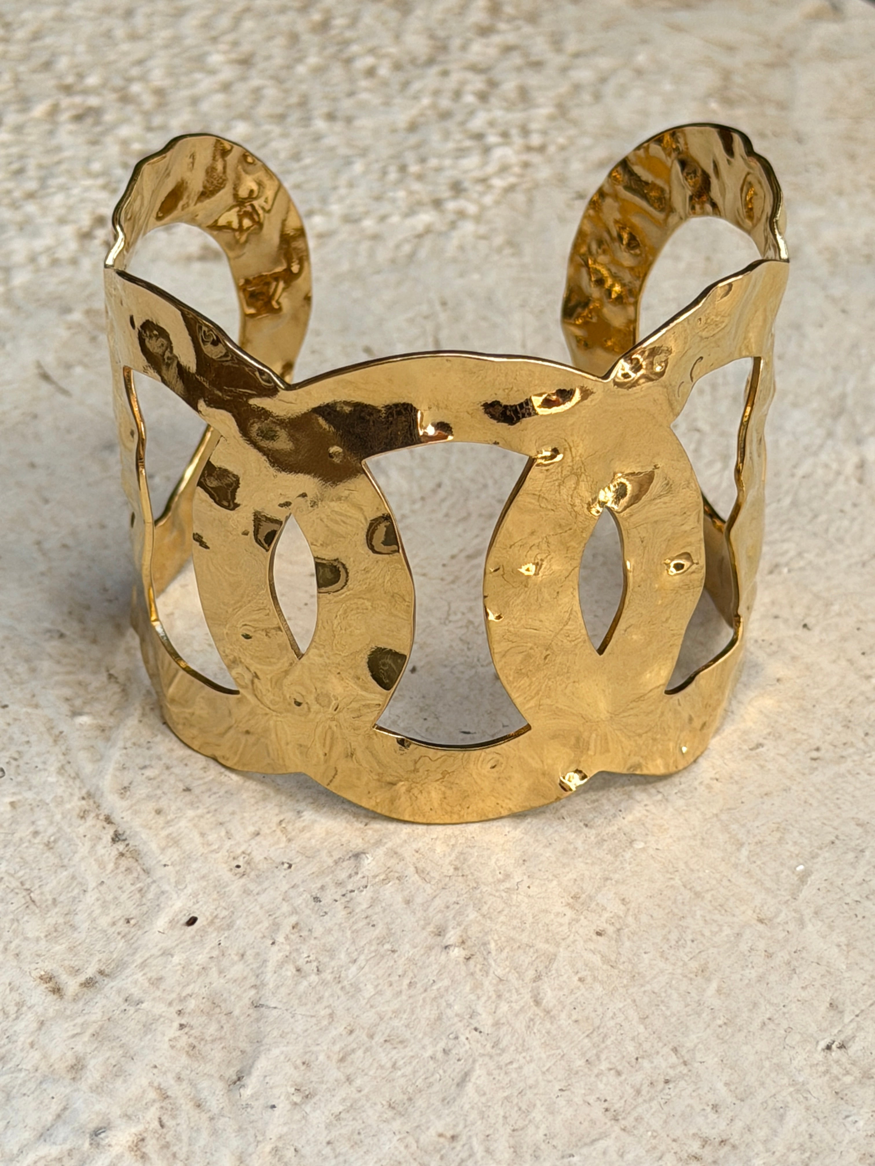 Brazalete trenzado dorado