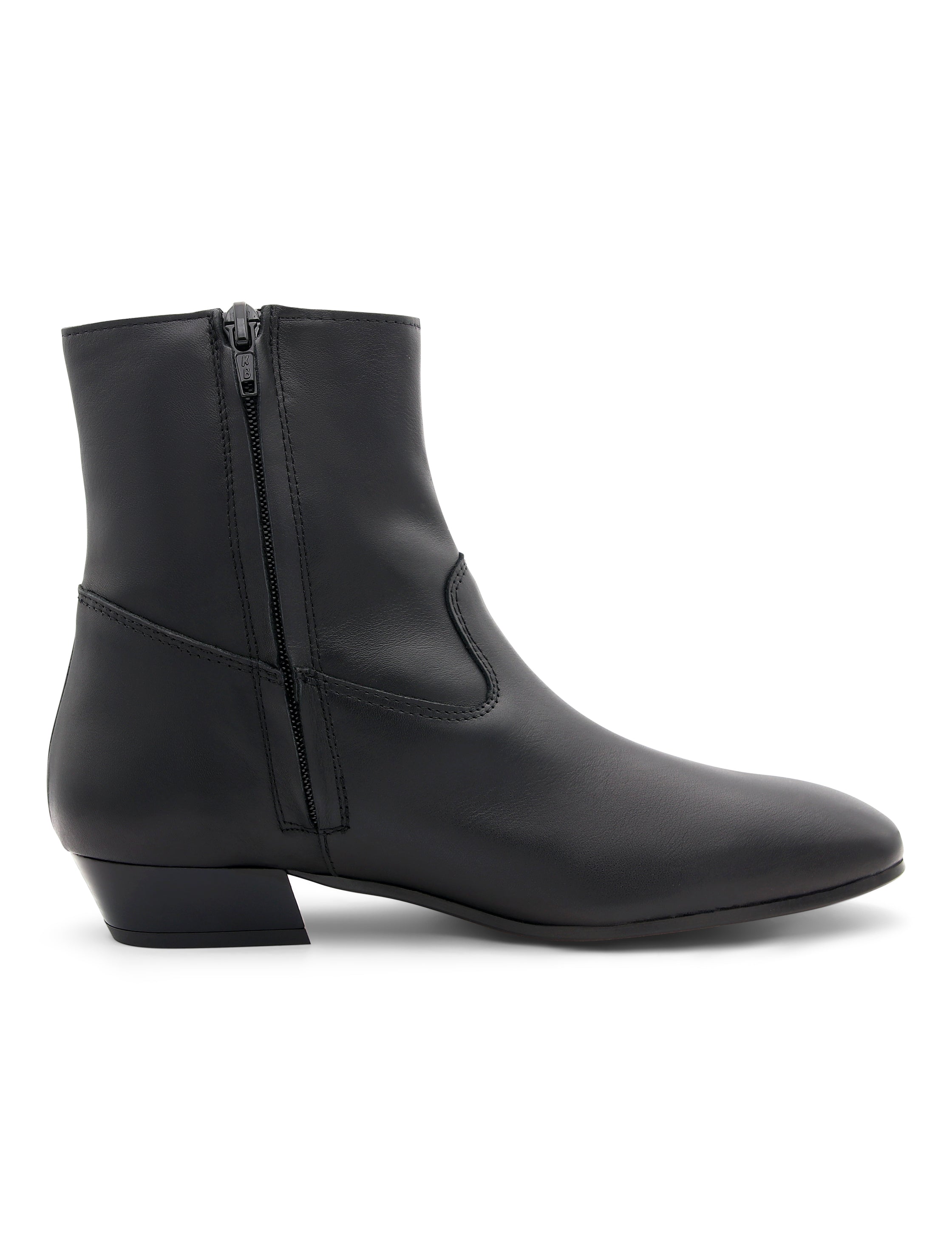 Botín plano chic negro