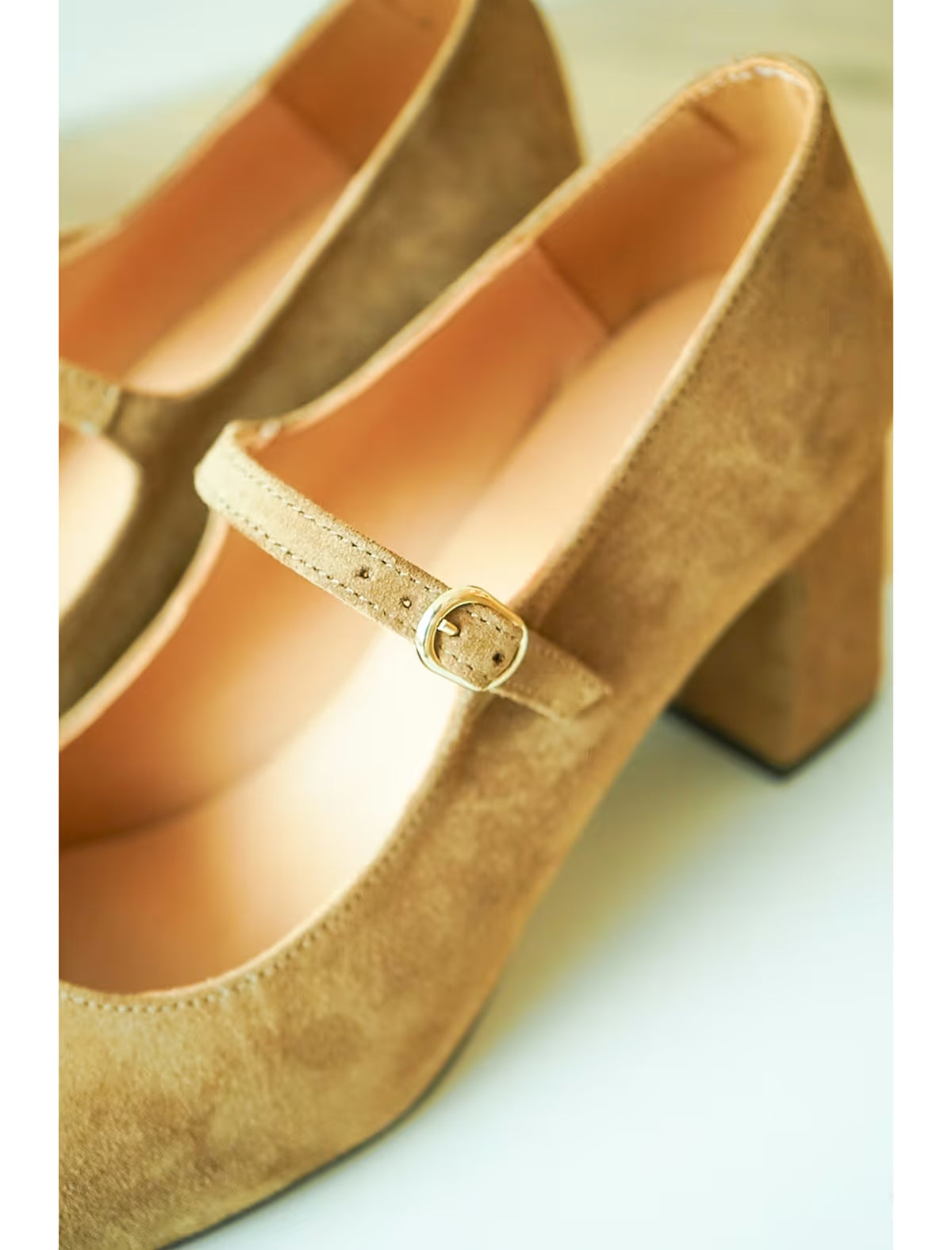 Mercedita bonita Camel
