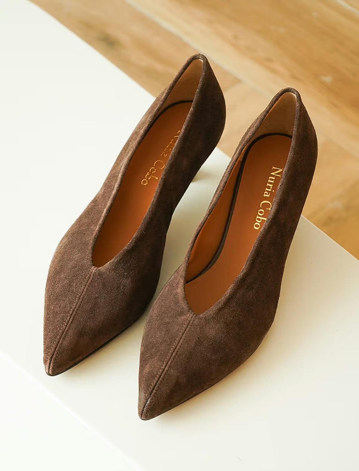 Zapato marrón tacón medio Anna