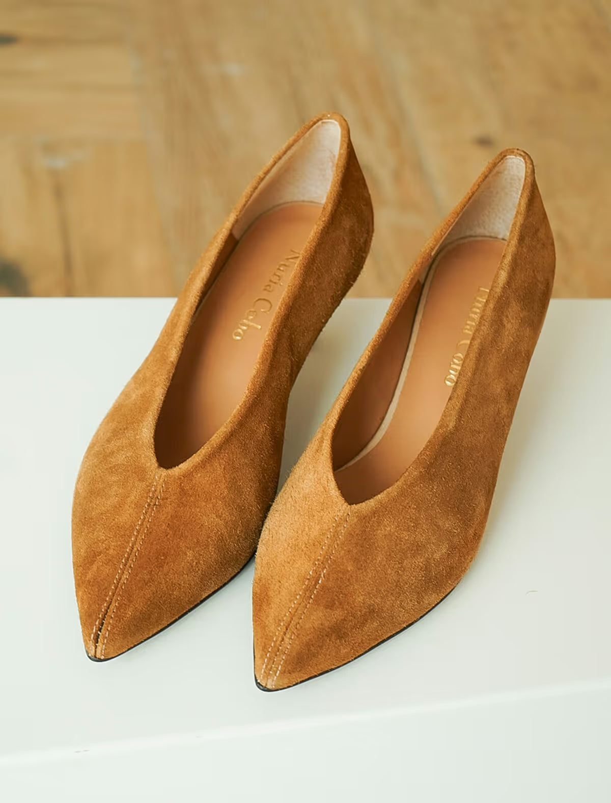 Zapato castaño tacón medio Anna