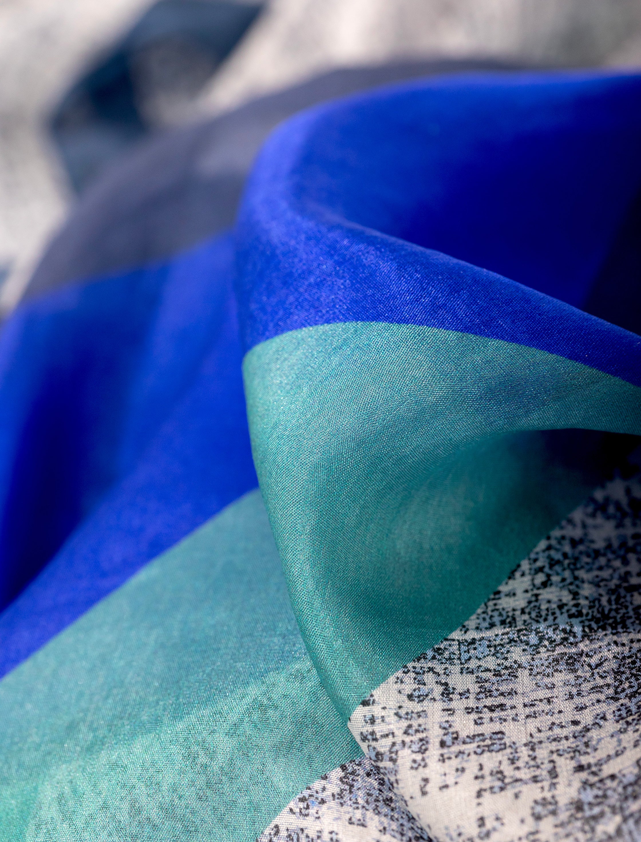 Pañuelo de seda Gialio azul