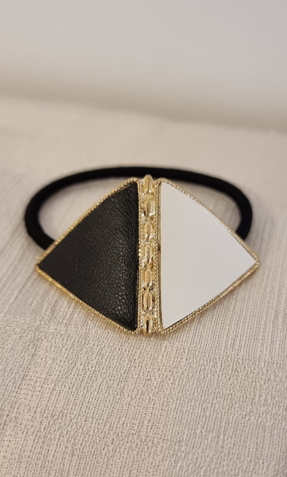 JOLIE BLACK HAIR TIE