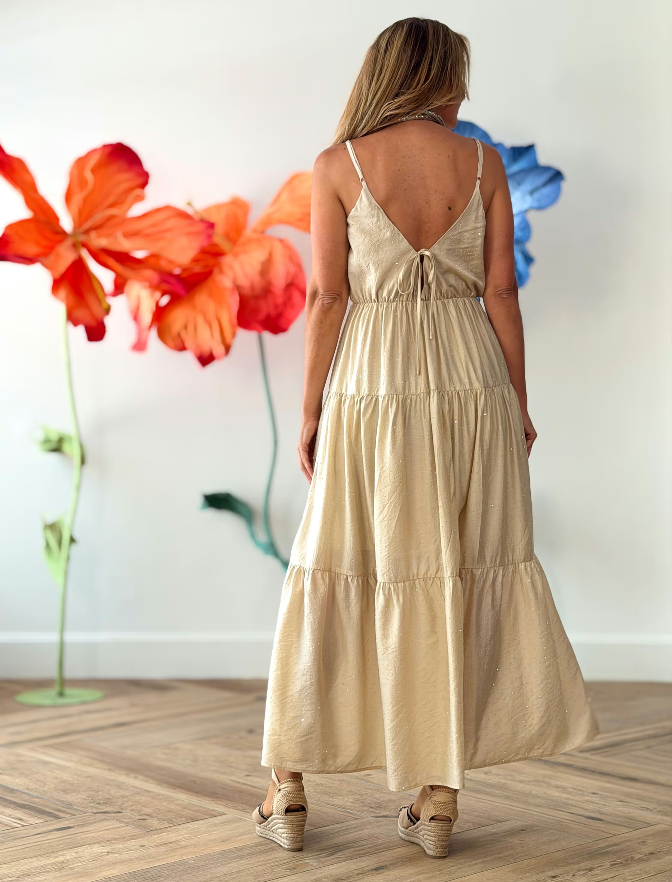 Vestido largo circonitas chic beige