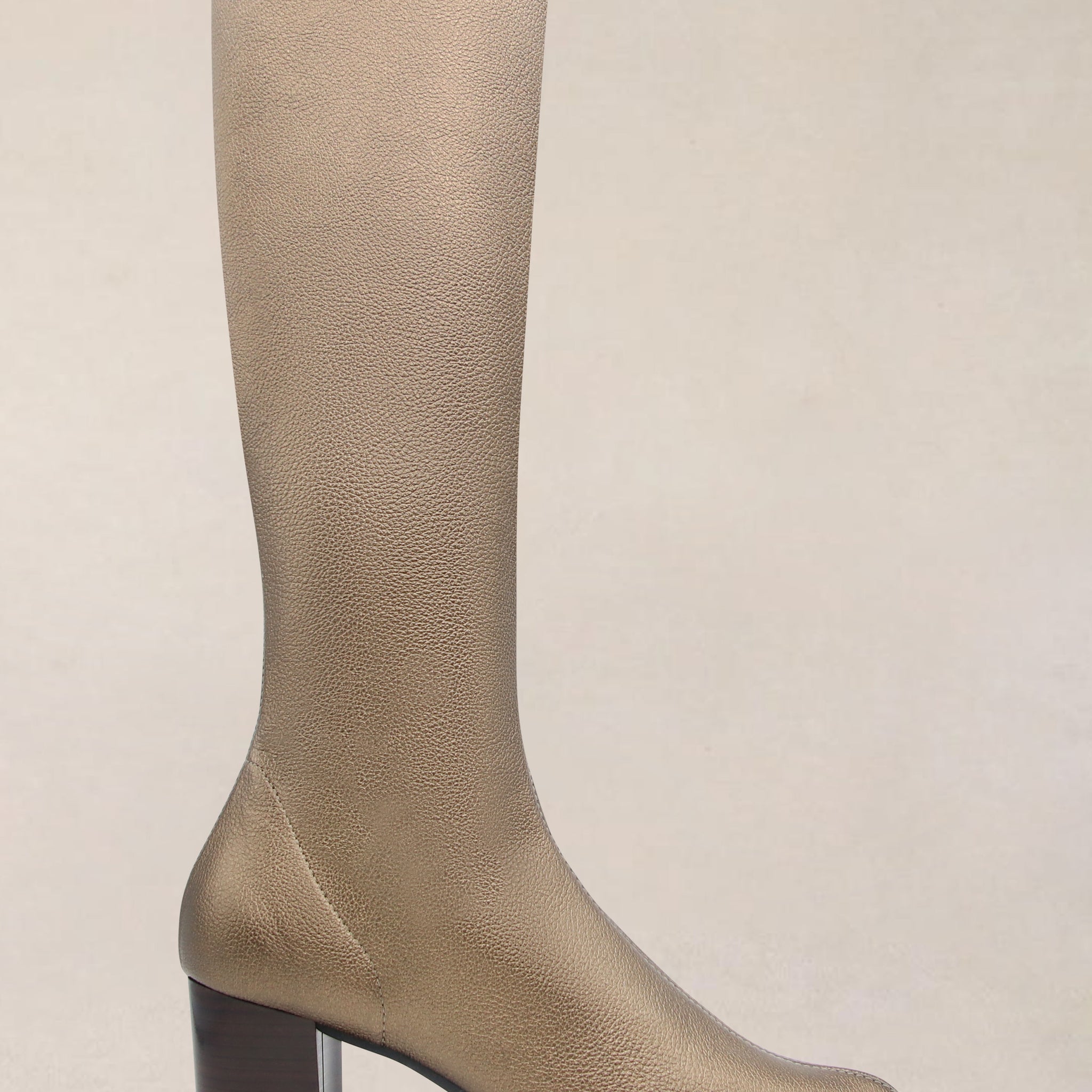 Bota Fondo de Armario Bronce