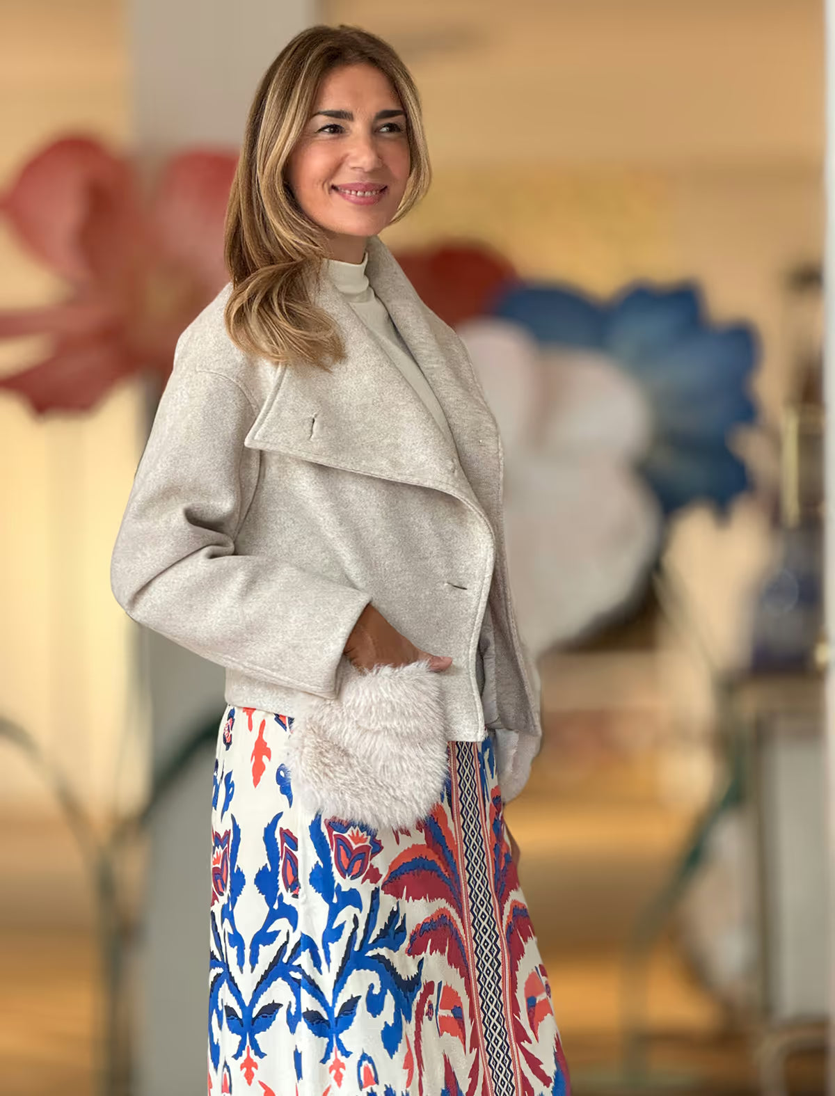 Beige jacket with fuzzy pocket (name Nuria pending)