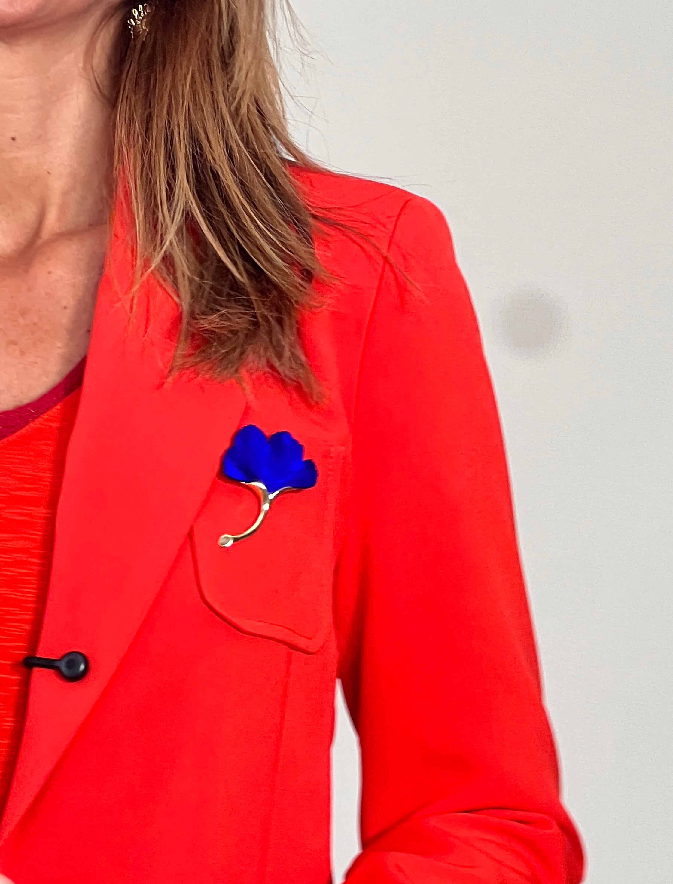 Broche nenufar azul