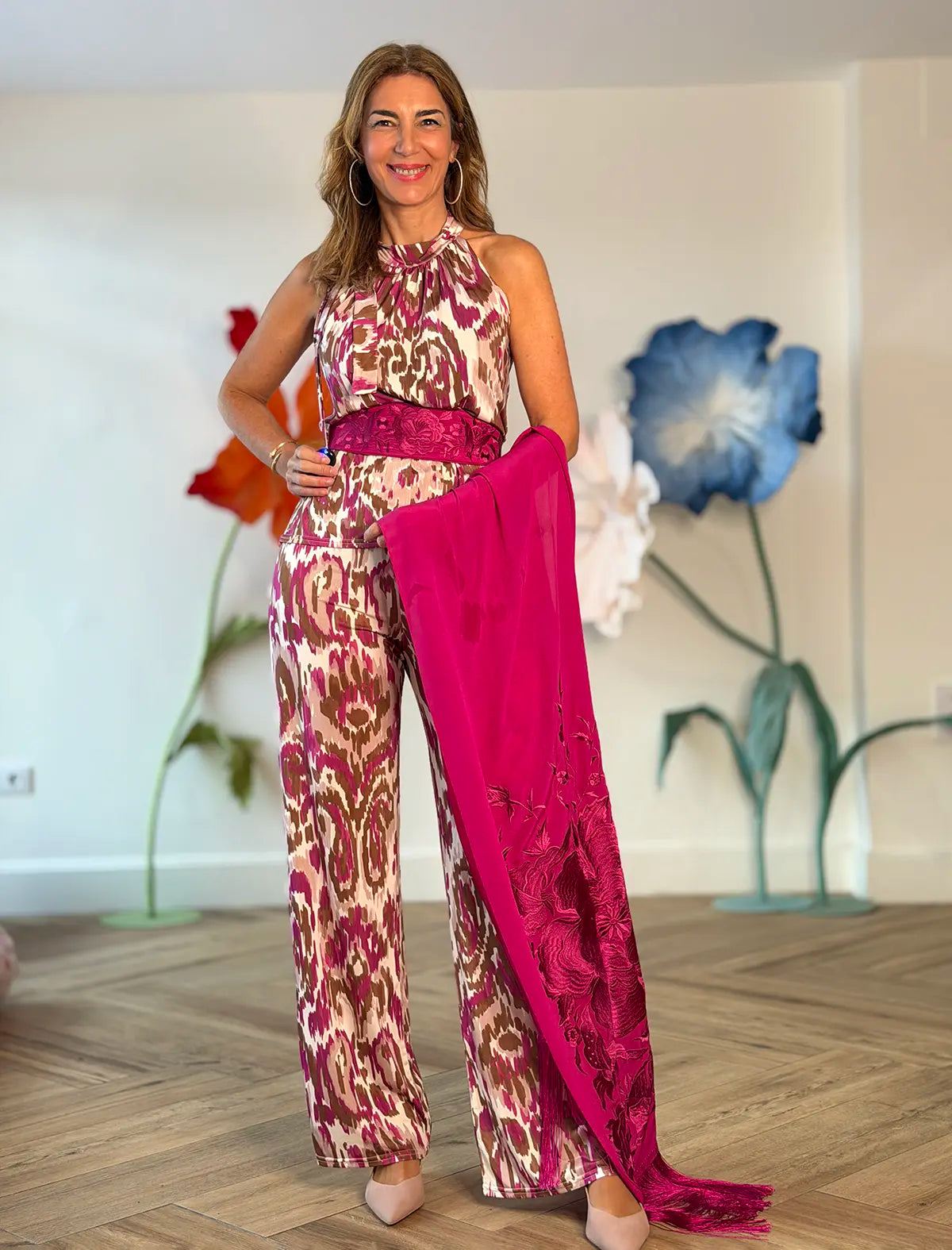 WONDERFUL EMBROIDERED BOOUGANVILLA SHAWL 