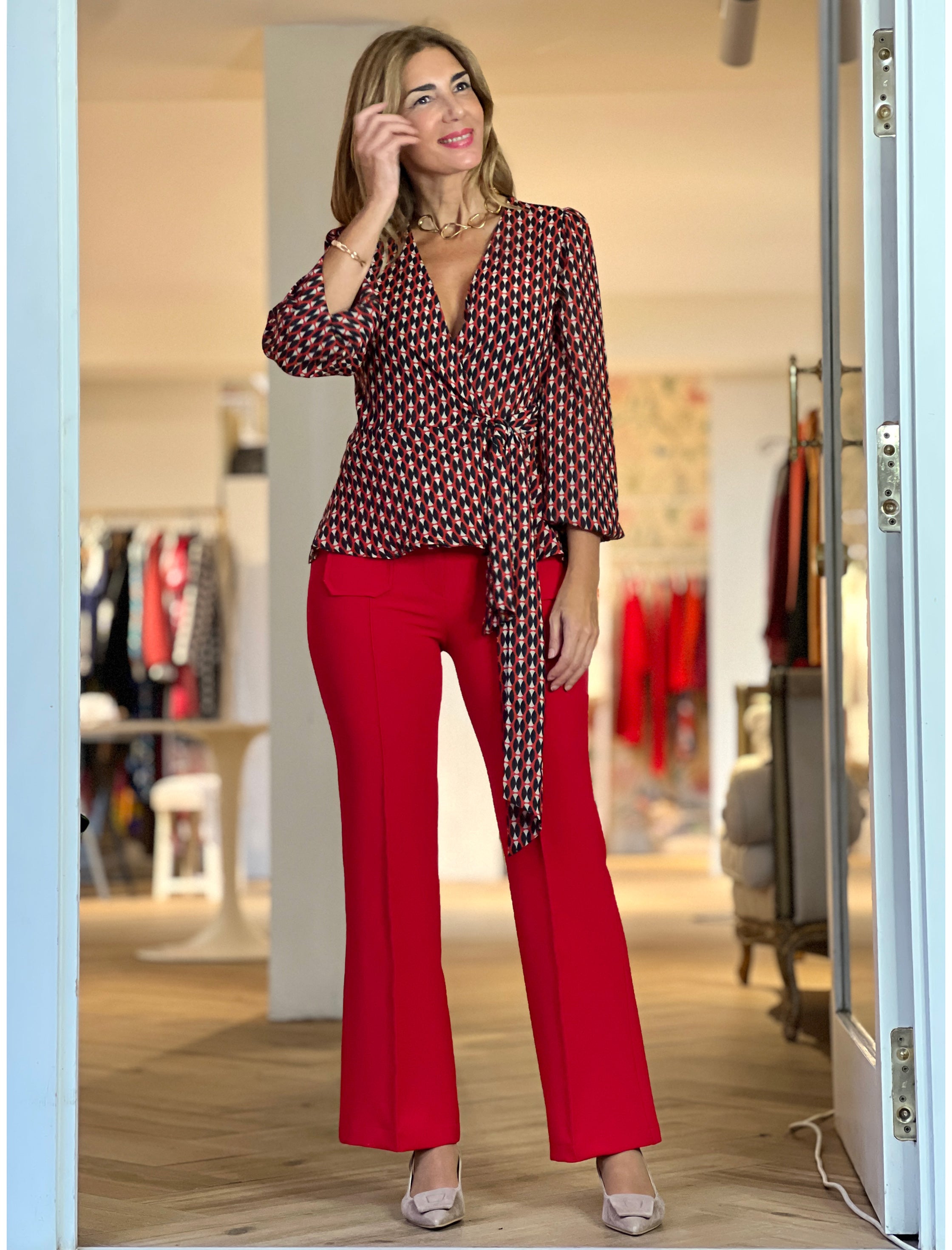 Pantalón ideal de bolsillos rojo