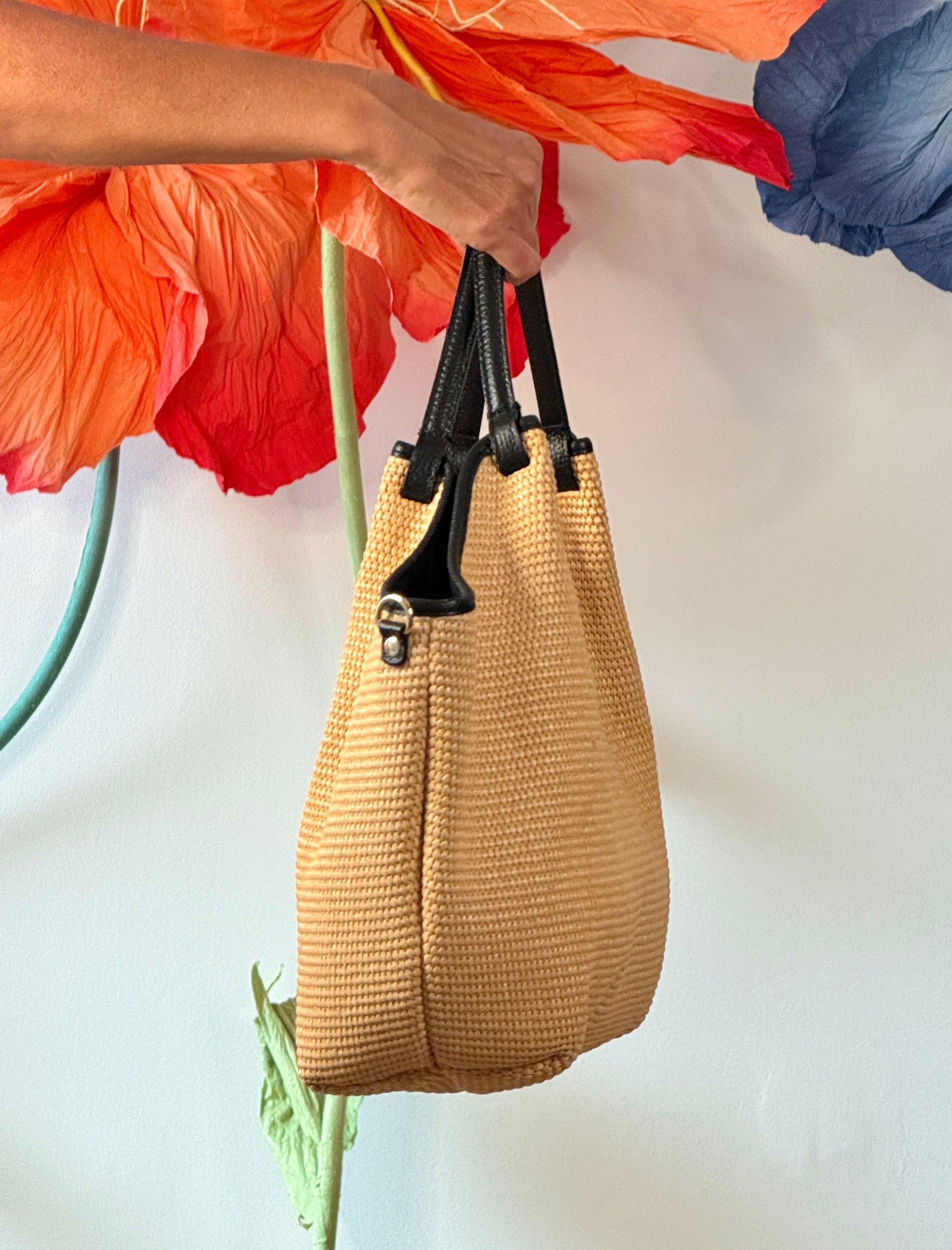 Bolso ideal Carolina rafia natural negro