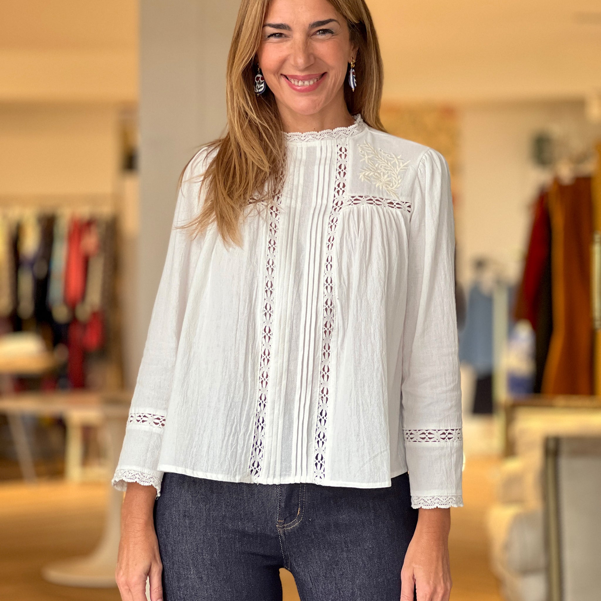 Camisa bordados blanca