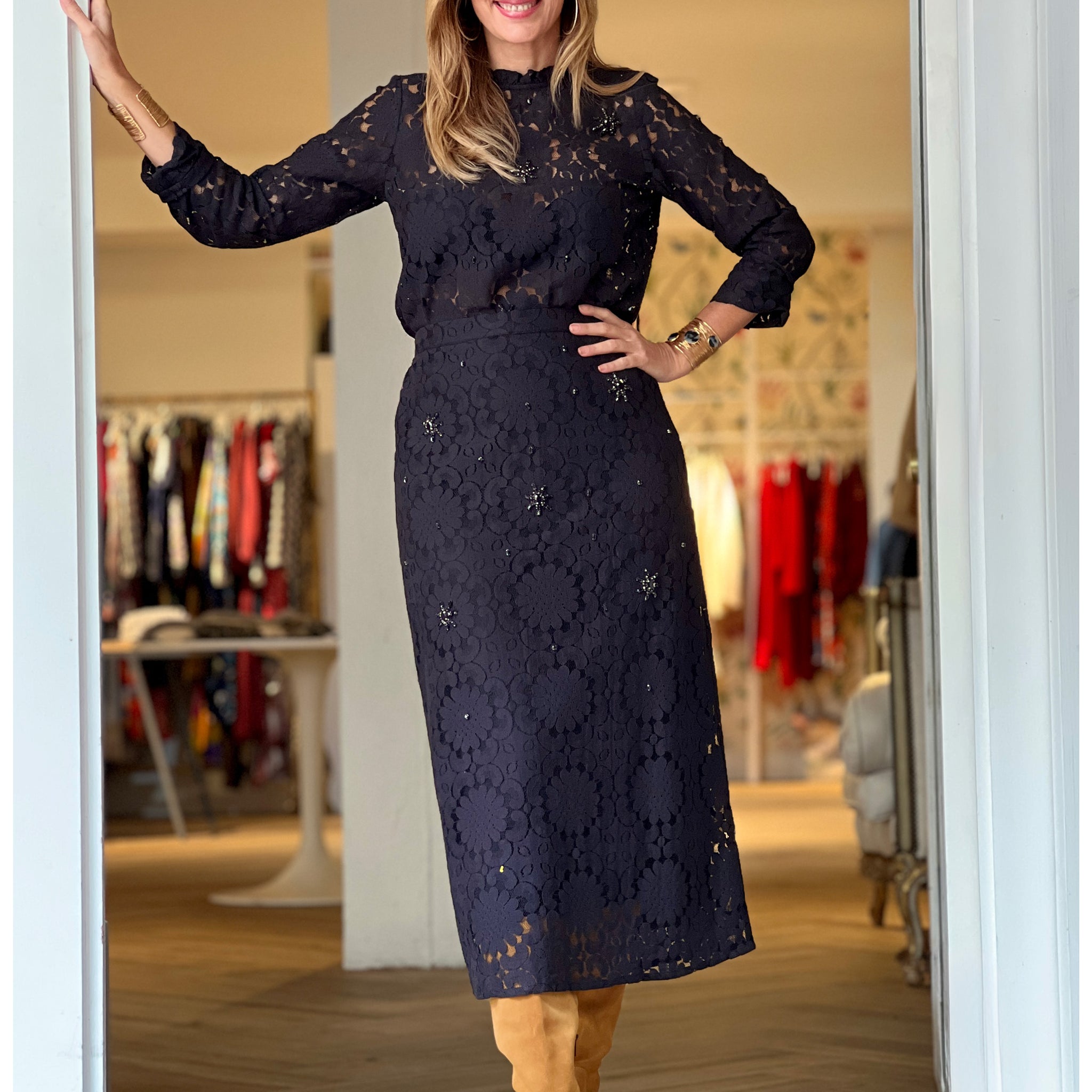 Falda encaje artesanal