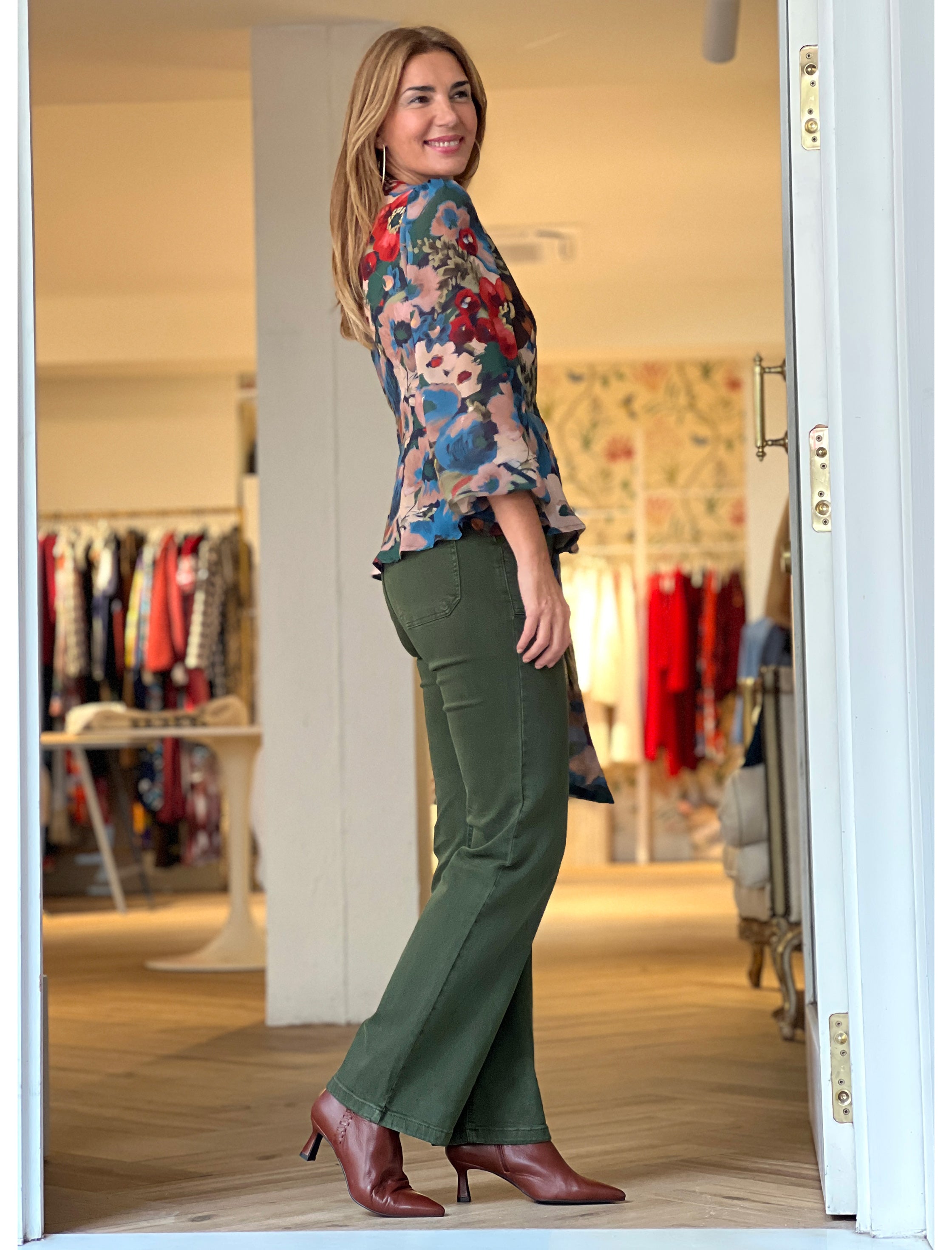 Camisa cruzada fluida flores