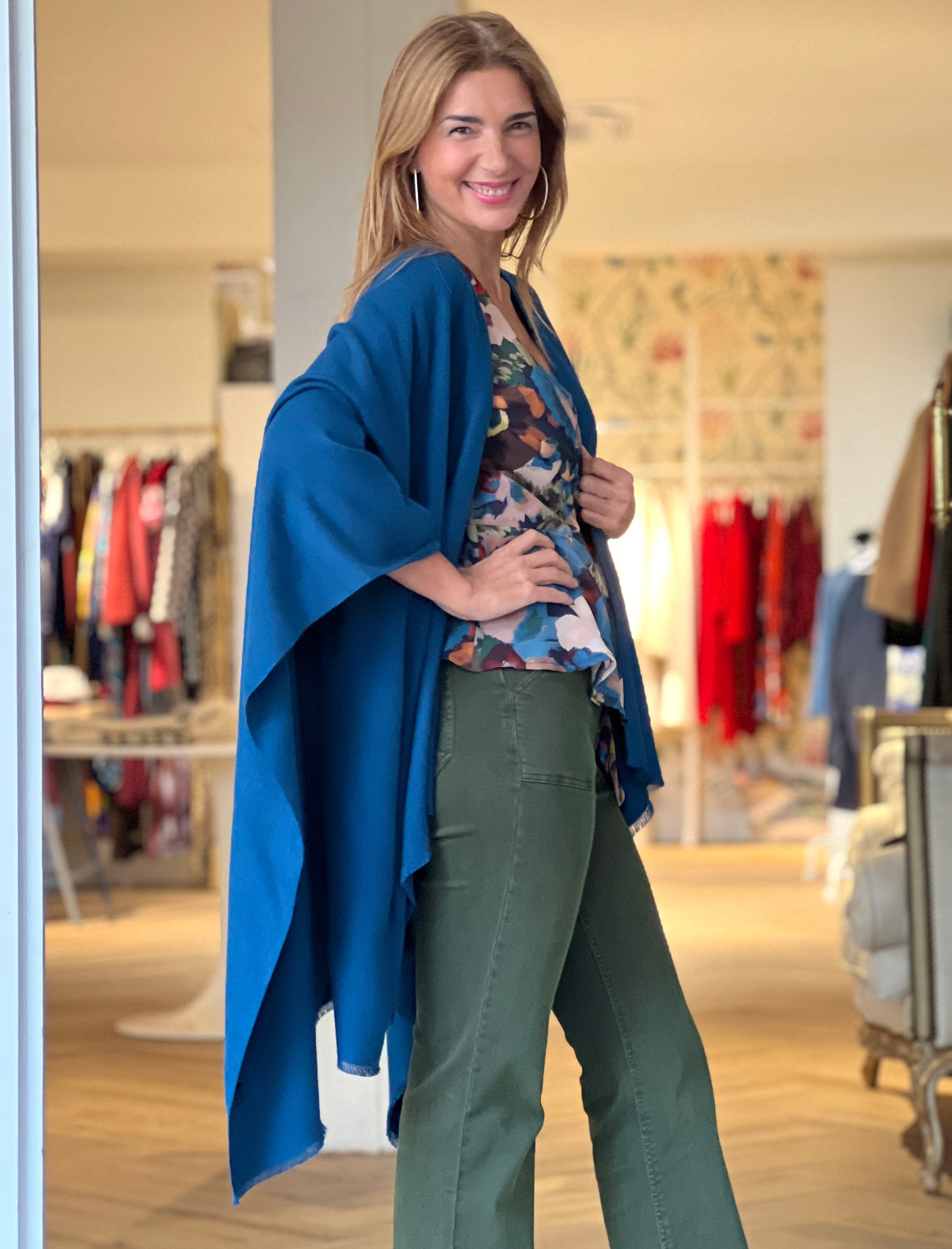 IDEAL SOFT HOSTESS COAT