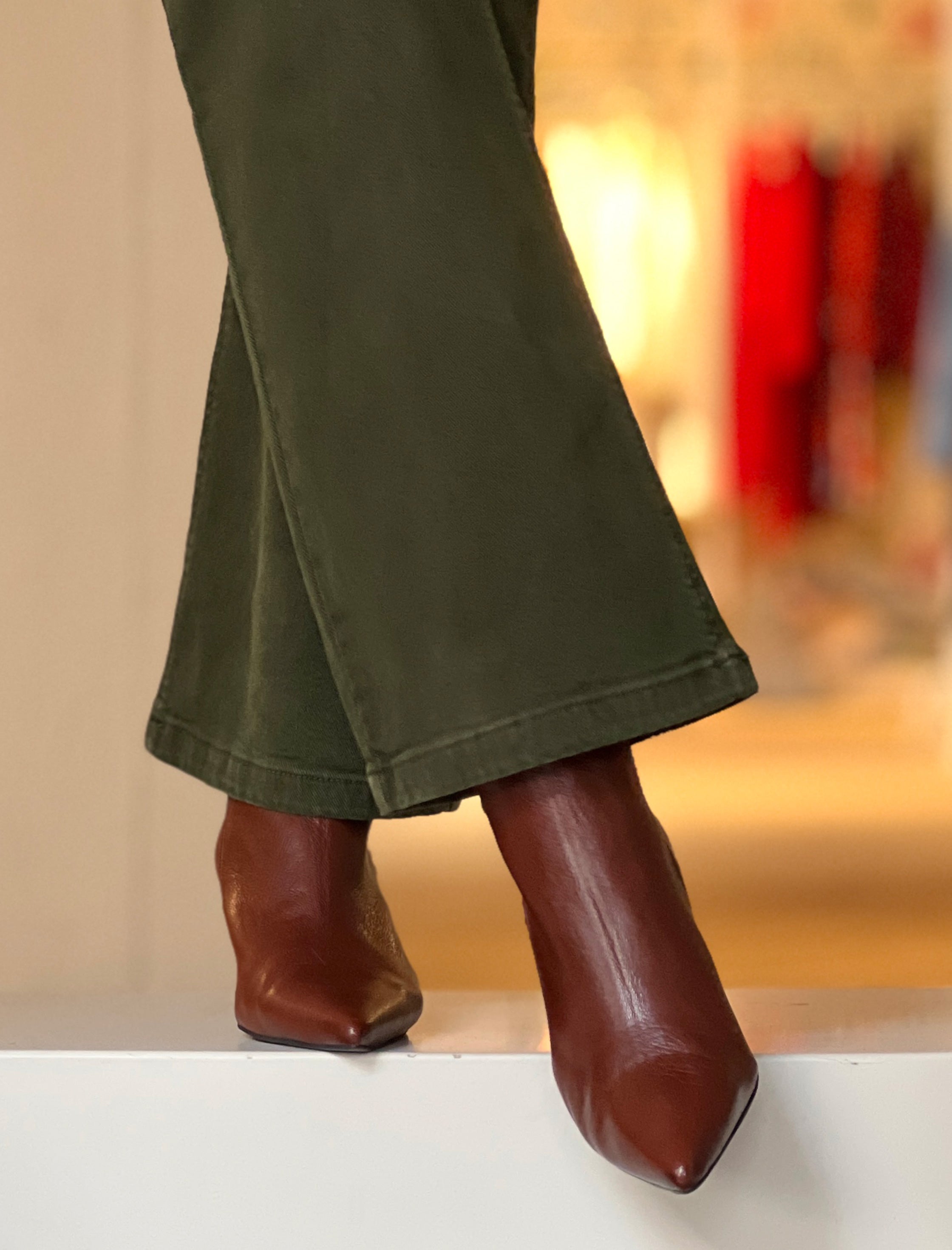 Botín fondo de armario cuero