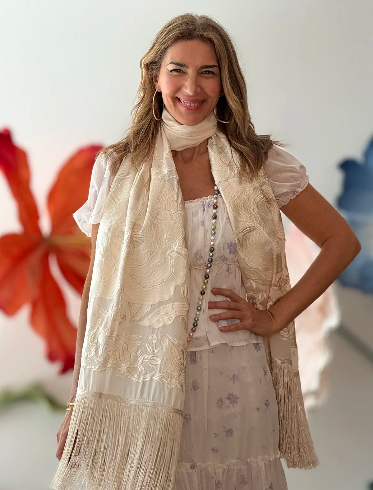 WONDERFUL Ecru EMBROIDERED SHAWL 