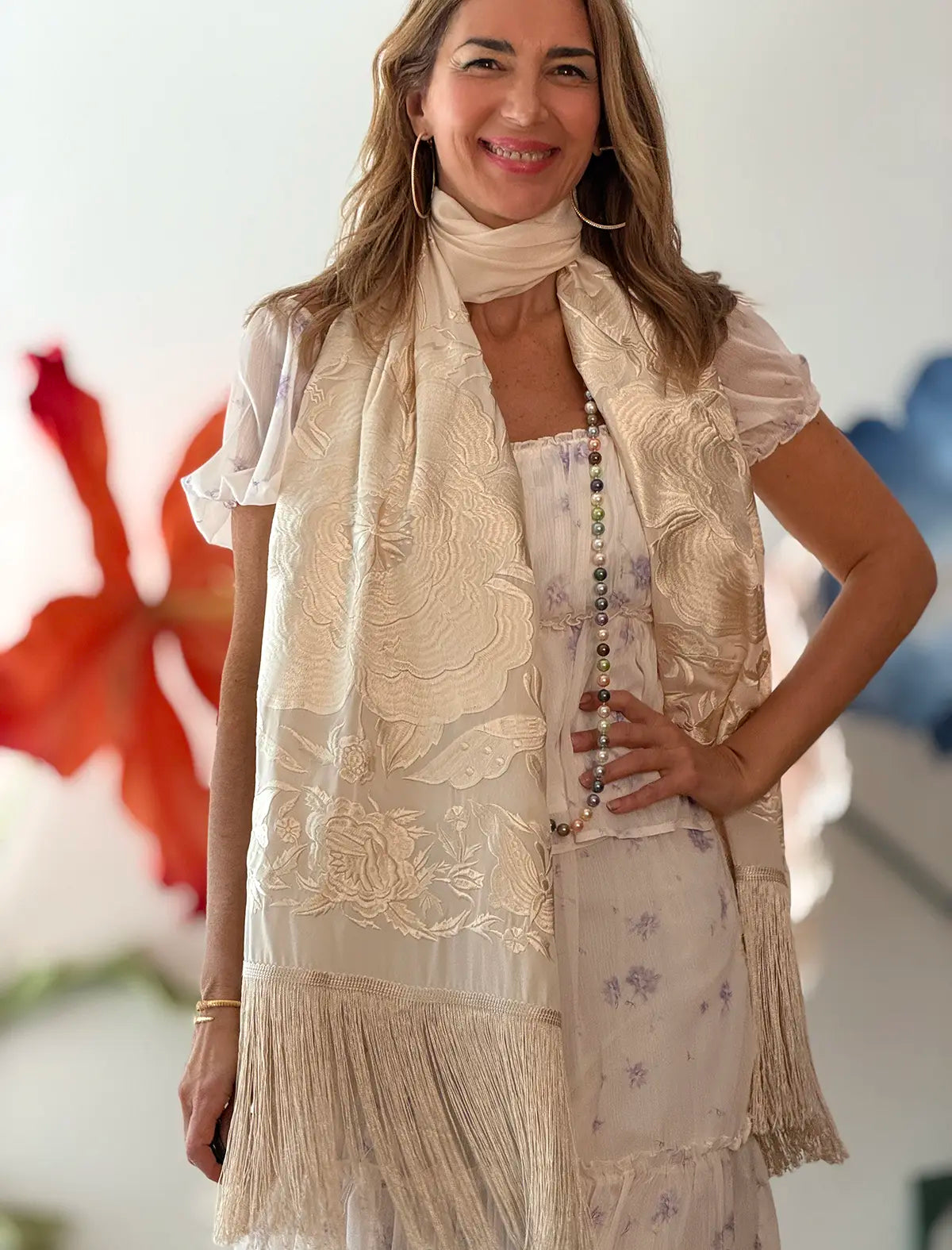 WONDERFUL Ecru EMBROIDERED SHAWL 