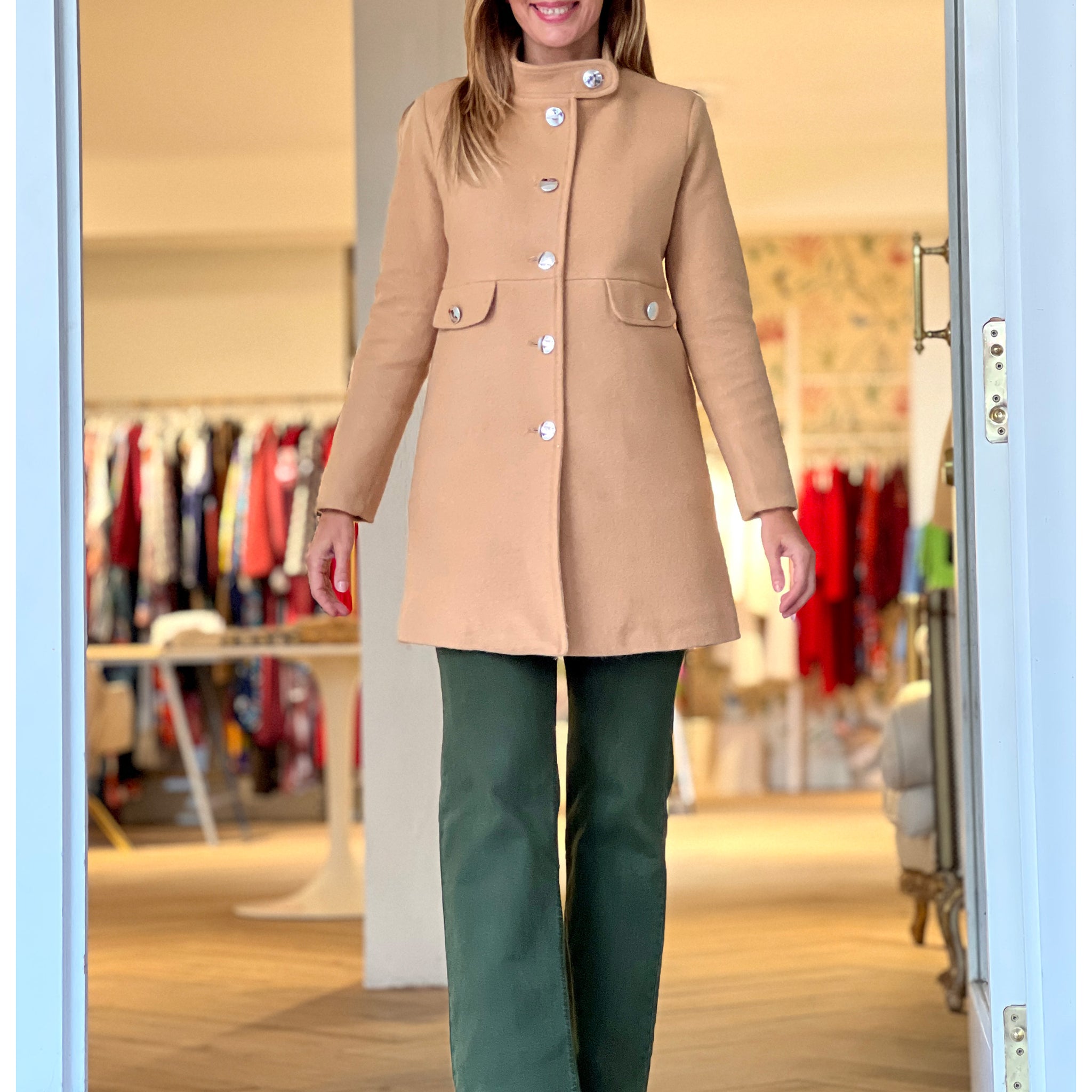 Abrigo ideal superfavorecedor camel