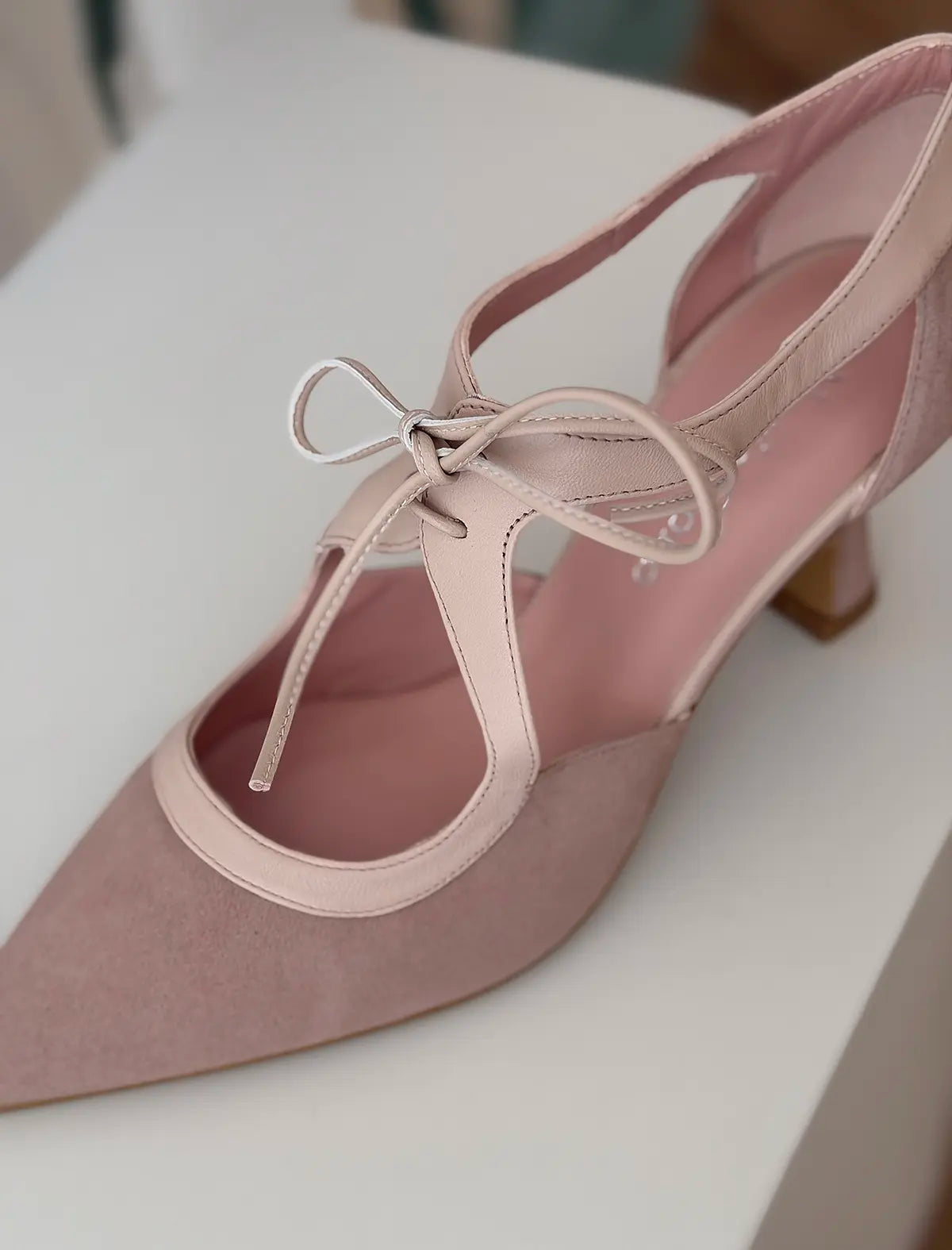 Zapato de fiesta tacón medio nude Jimena