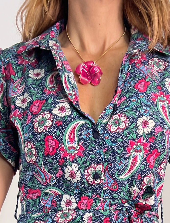 Collar flor fresa