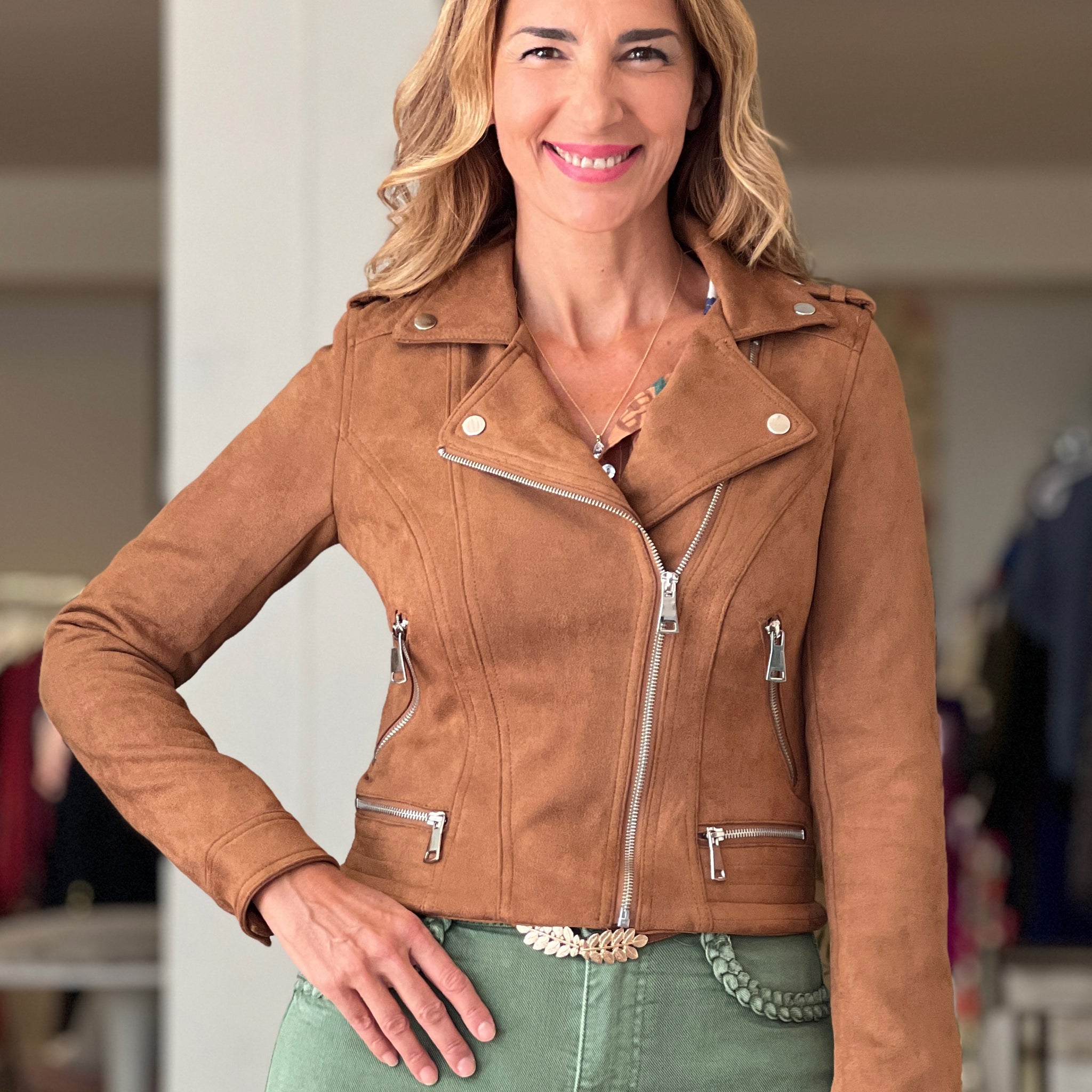 Perfecto Cassandra cuero