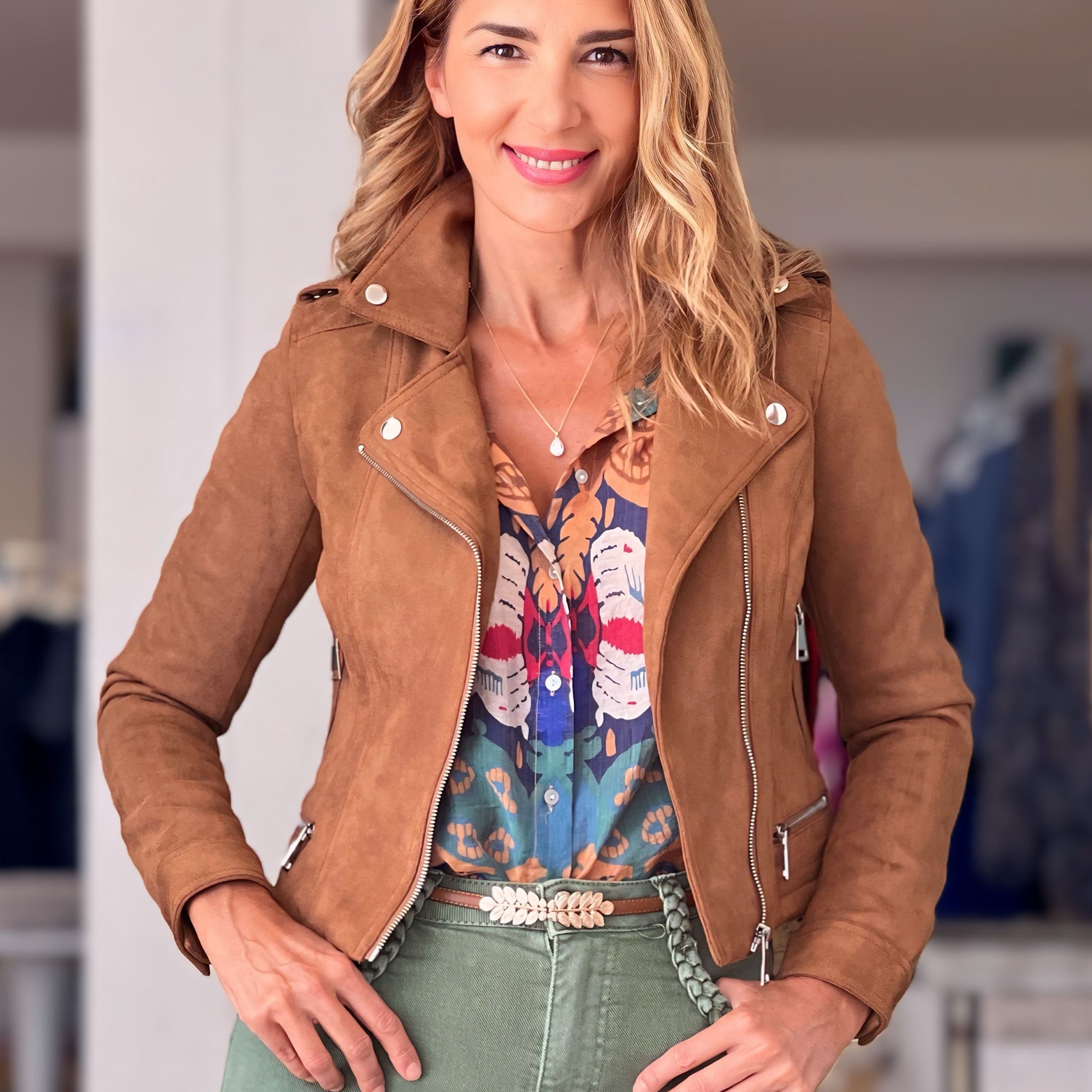 Perfecto Cassandra cuero