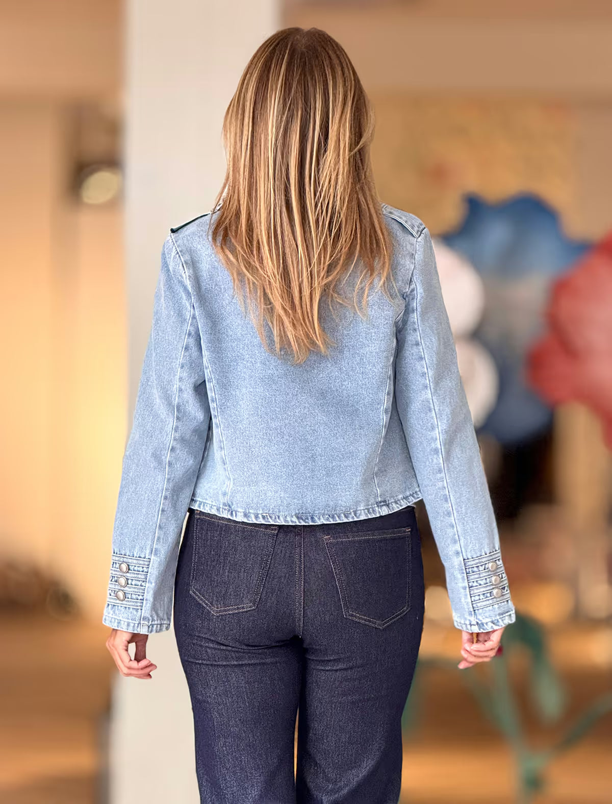Chaqueta vaquera clara botones