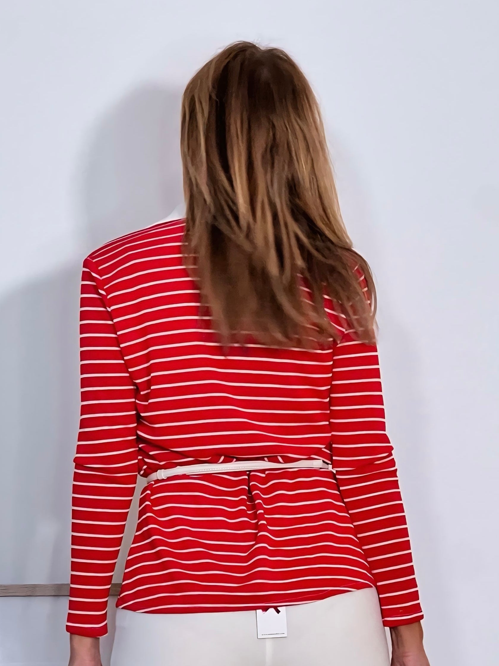 Sueter maravilloso de rayas rojo