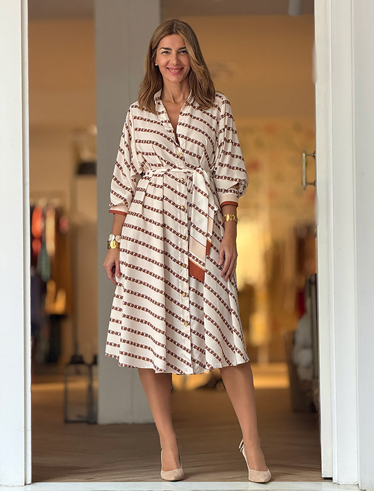 Vestido camisero elegante estampado